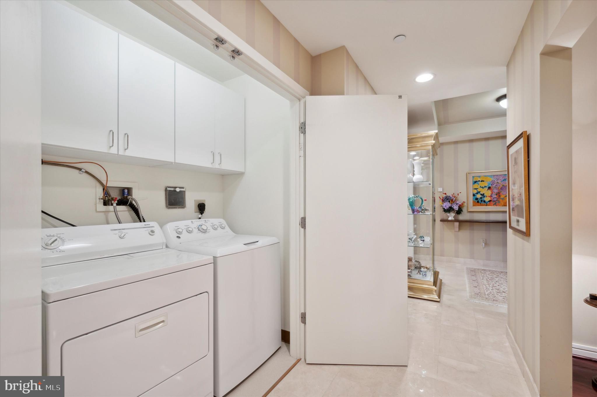 CORINTHIAN - Residential