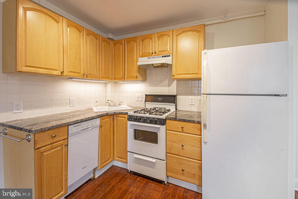 403 S 23RD STREET