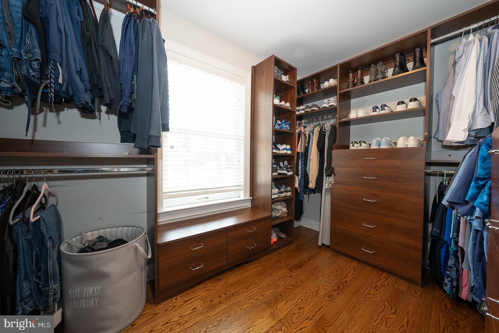 FOX FIELDS - Residential