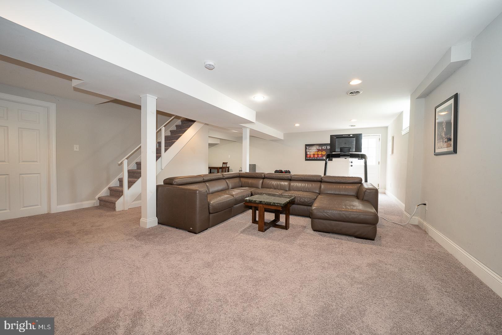 FOX FIELDS - Residential