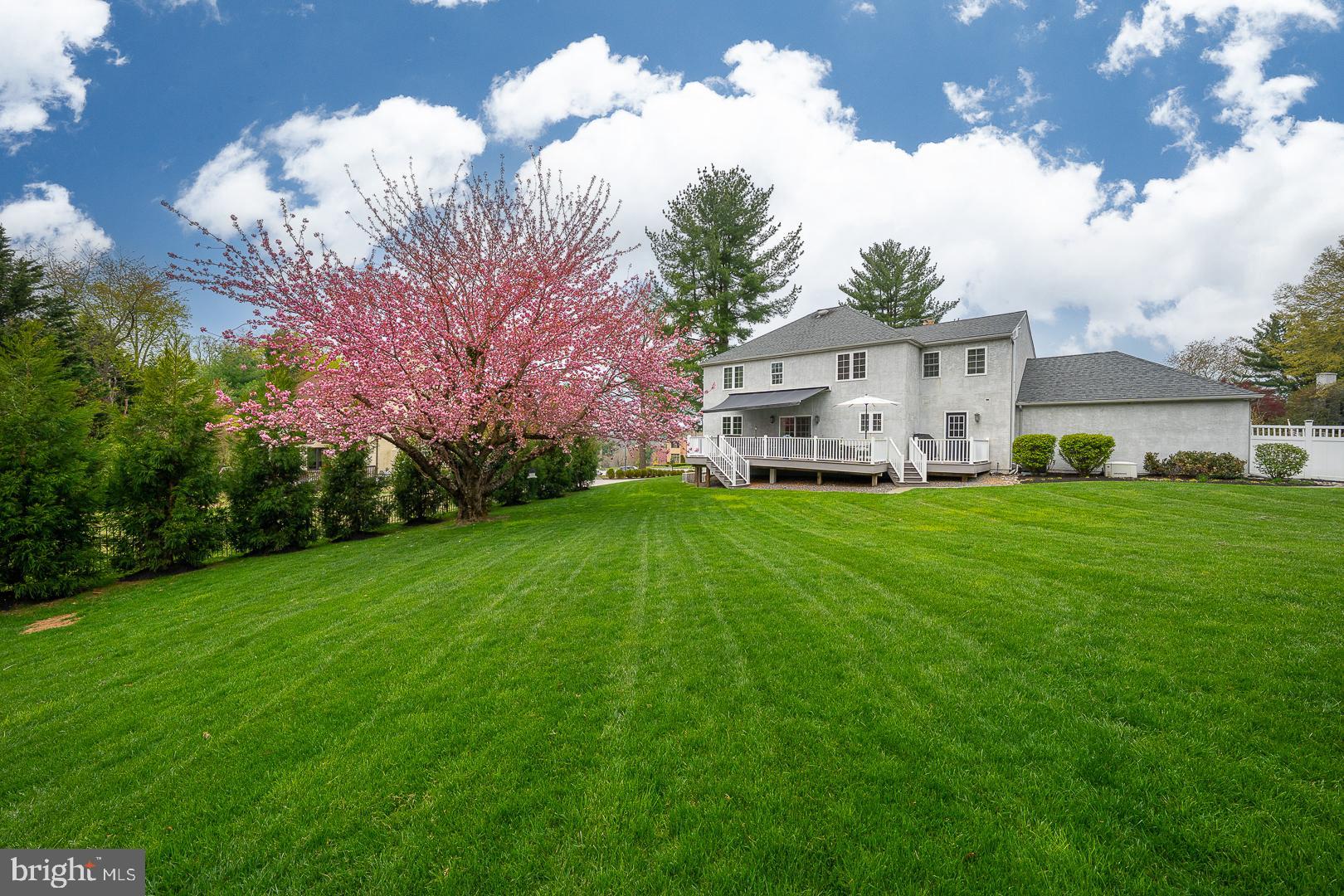 FOX FIELDS - Residential