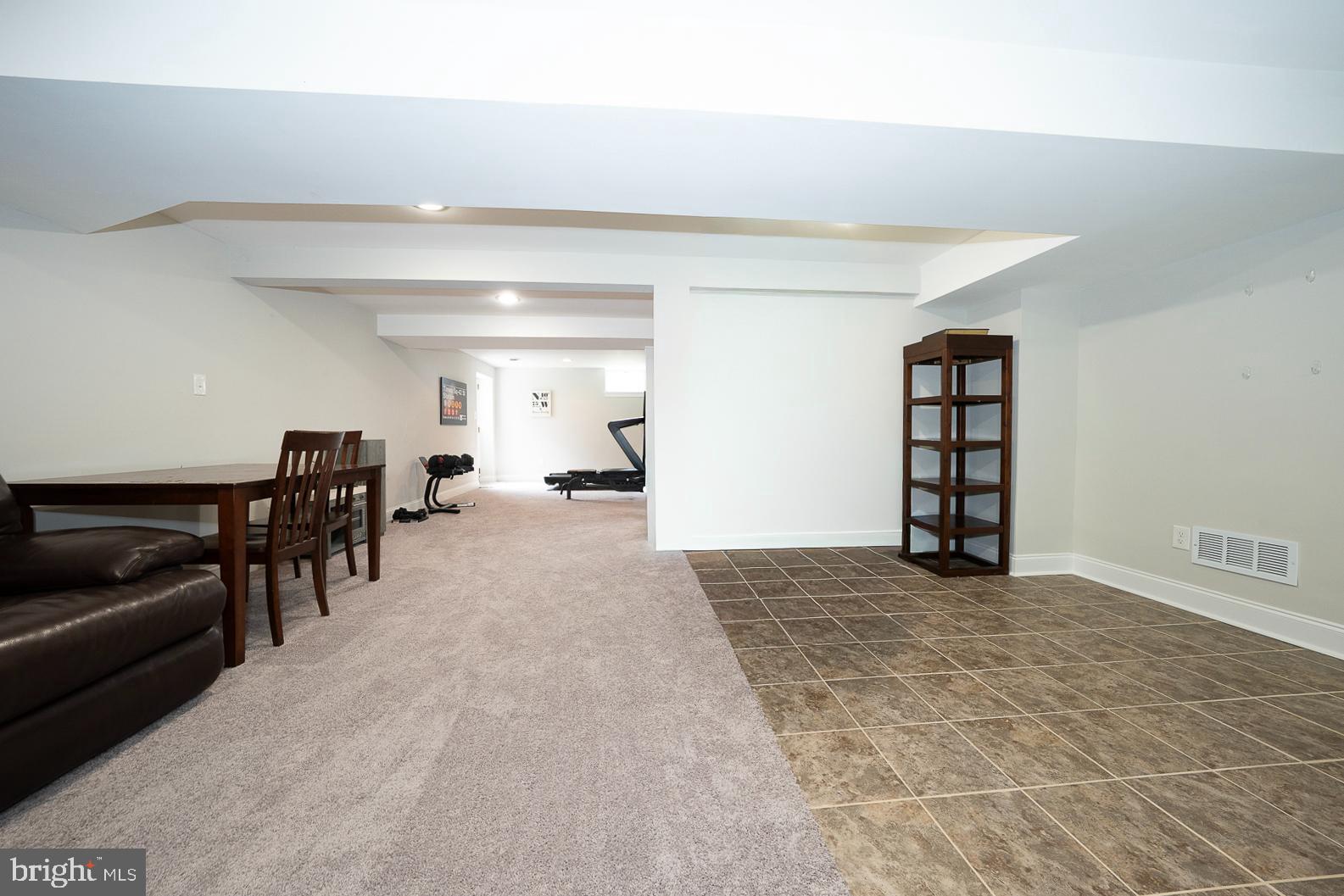 FOX FIELDS - Residential