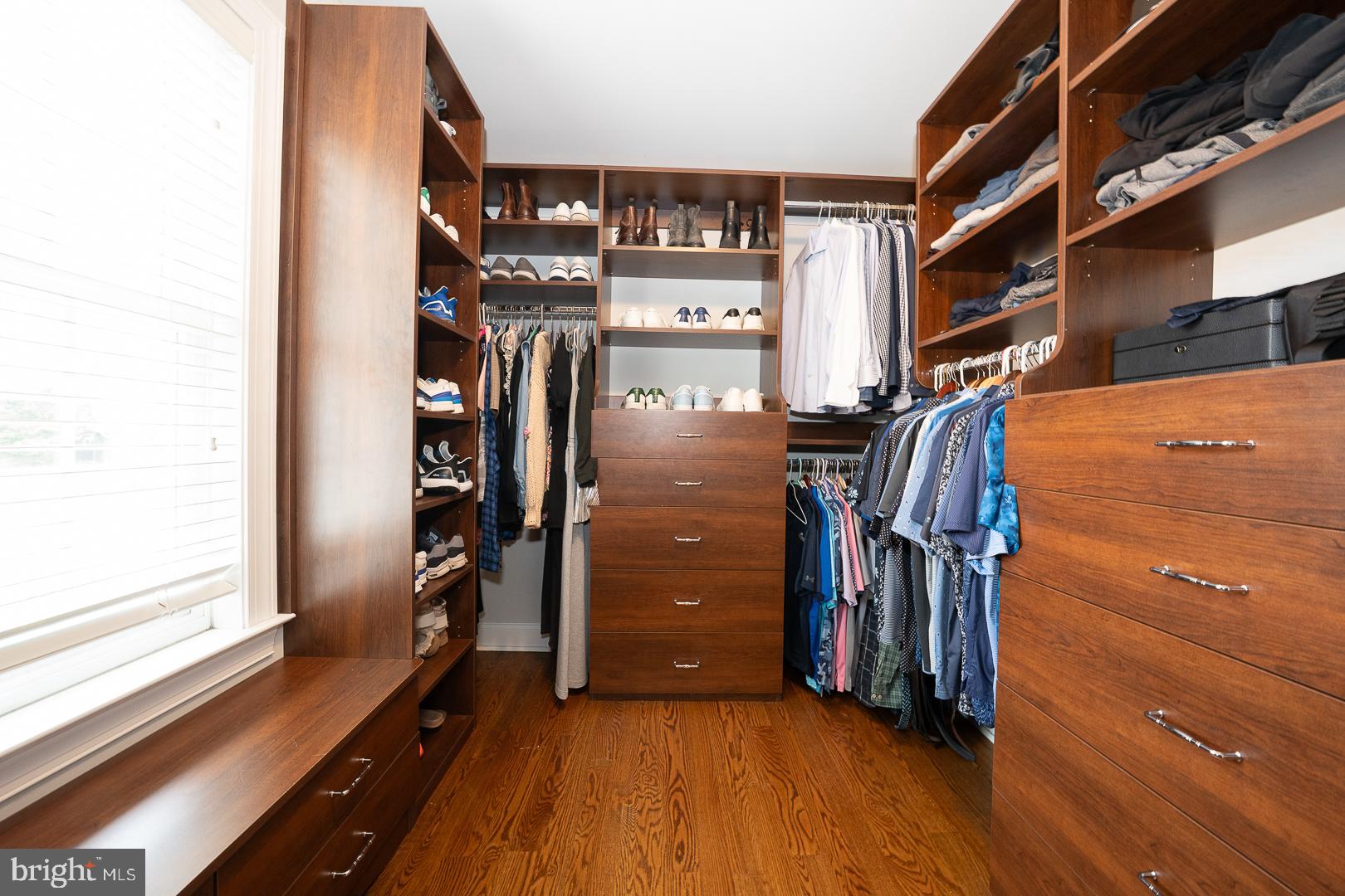 FOX FIELDS - Residential