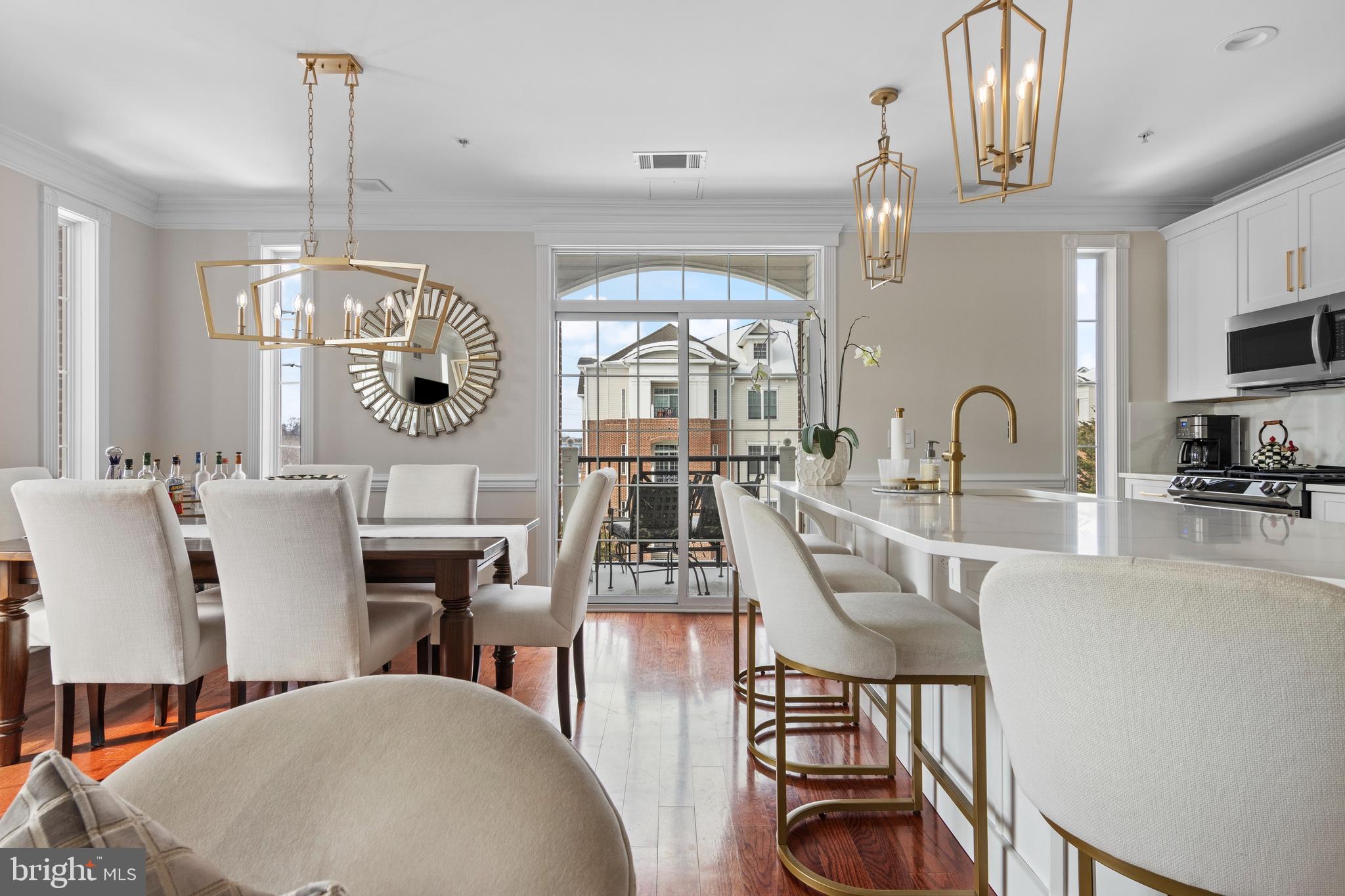 200 W ELM STREET 1321