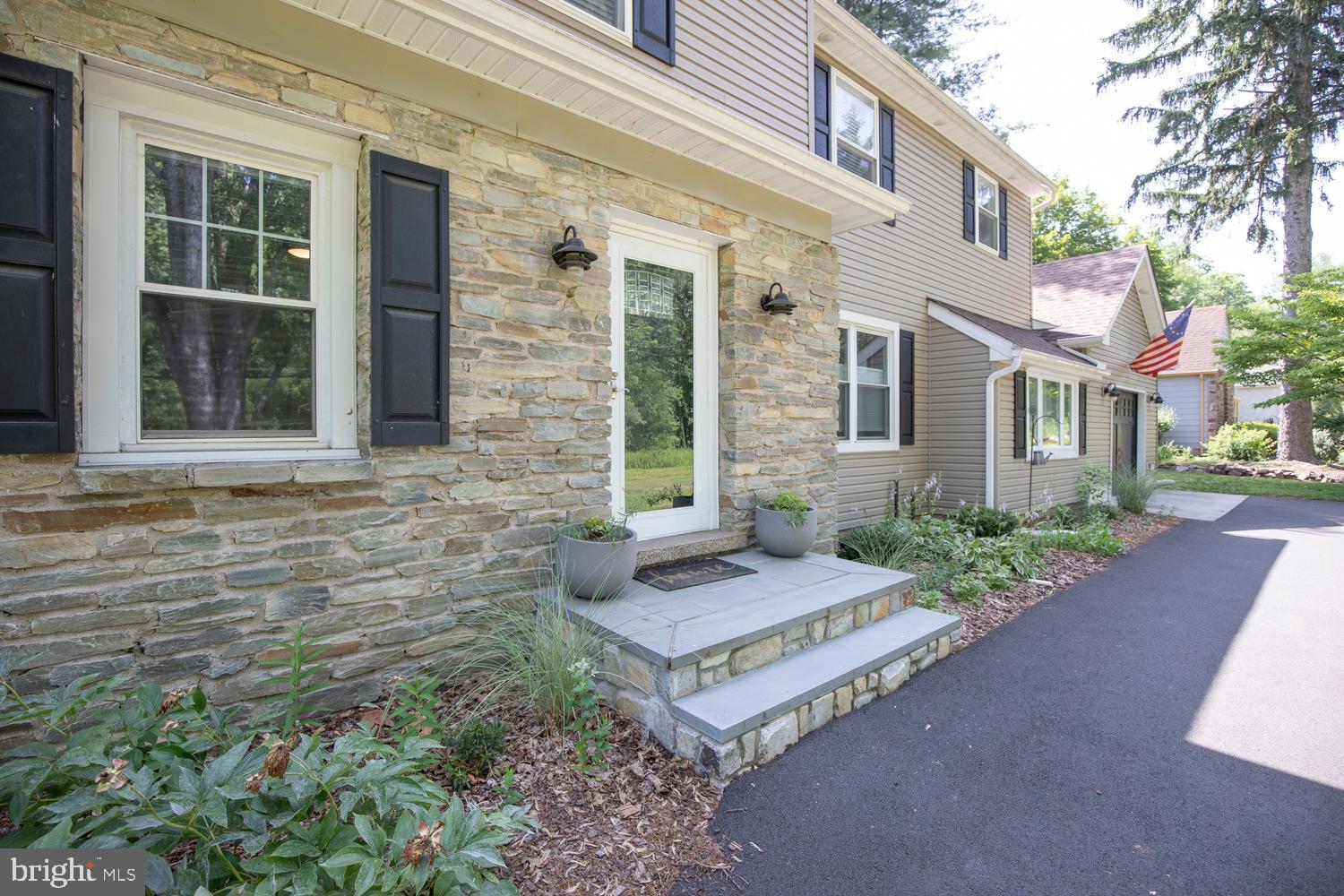 205 TAYLORSVILLE RD