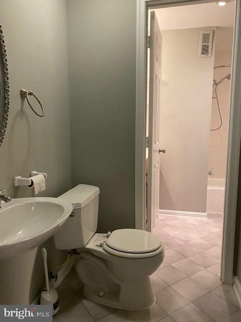 RESTON - Residential Lease