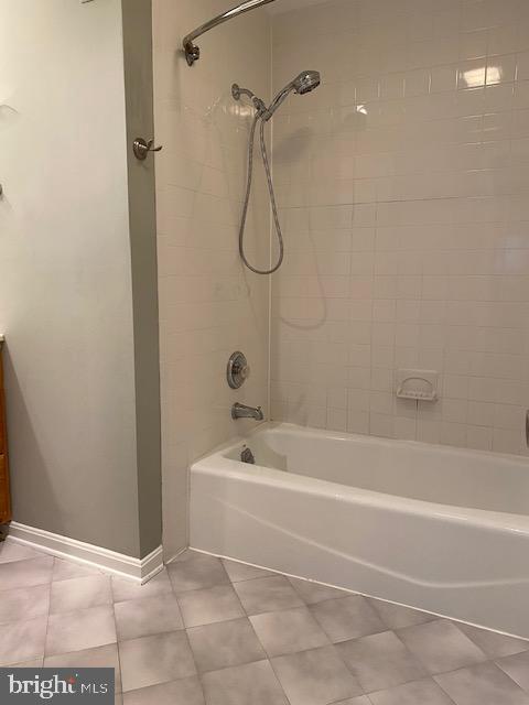 RESTON - Residential Lease