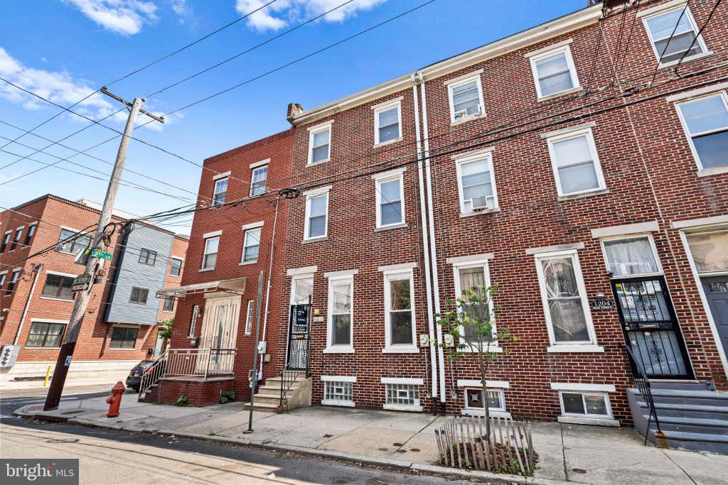 Photo of 1202 Mount Vernon Street, PHILADELPHIA, PA 19123 (MLS # PAPH2603634)