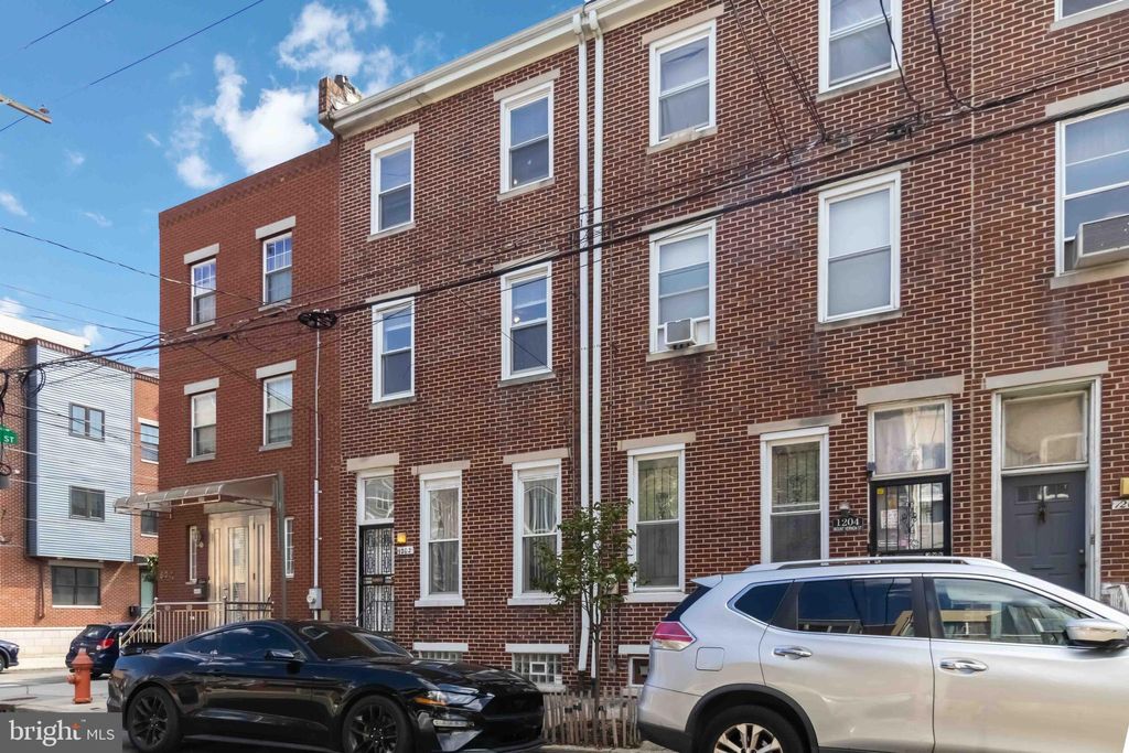Photo of 1202 Mount Vernon Street, PHILADELPHIA, PA 19123 (MLS # PAPH2603634)