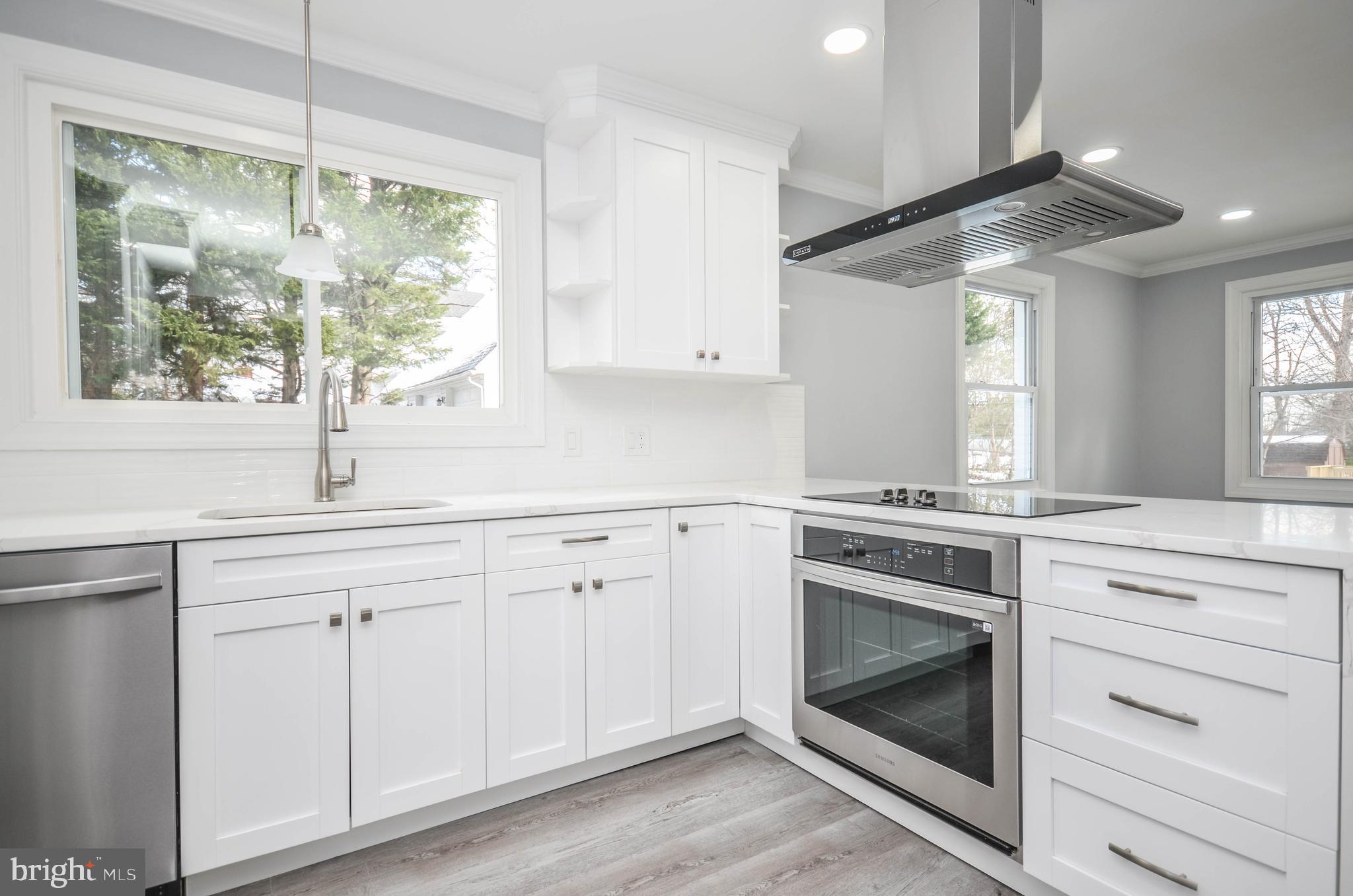 7009 ADELPHI ROAD