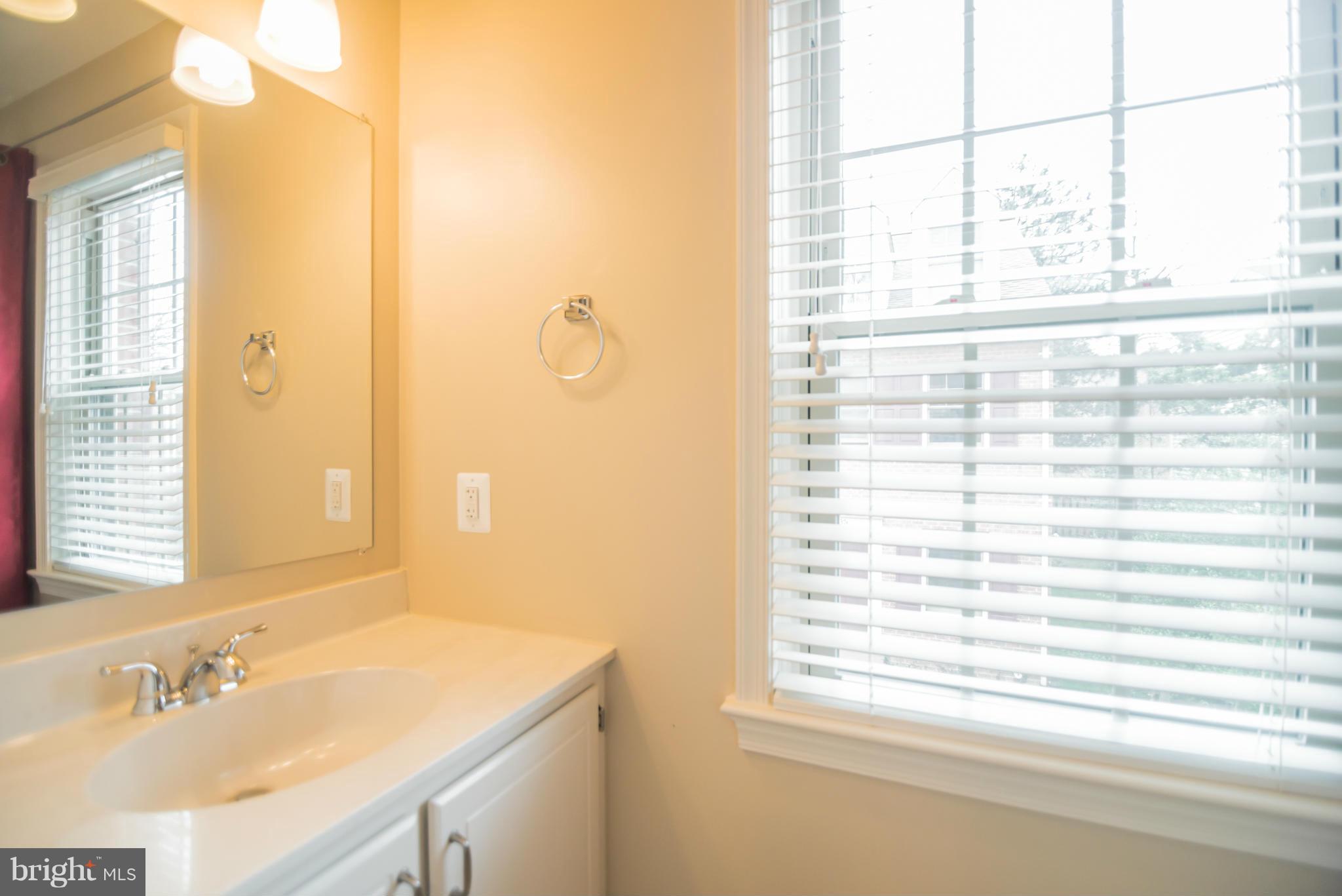 VERNON SQUARE - Residential