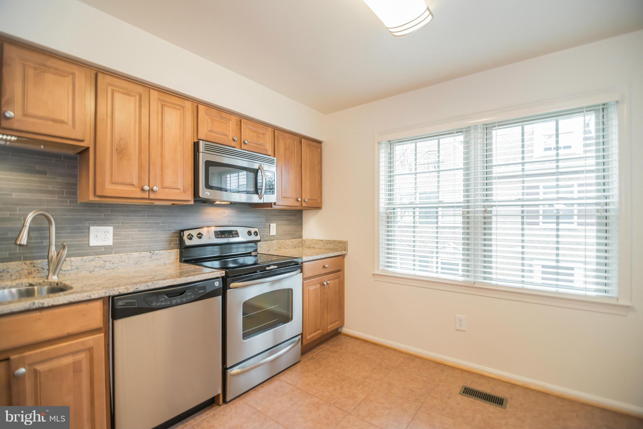 VERNON SQUARE - Residential