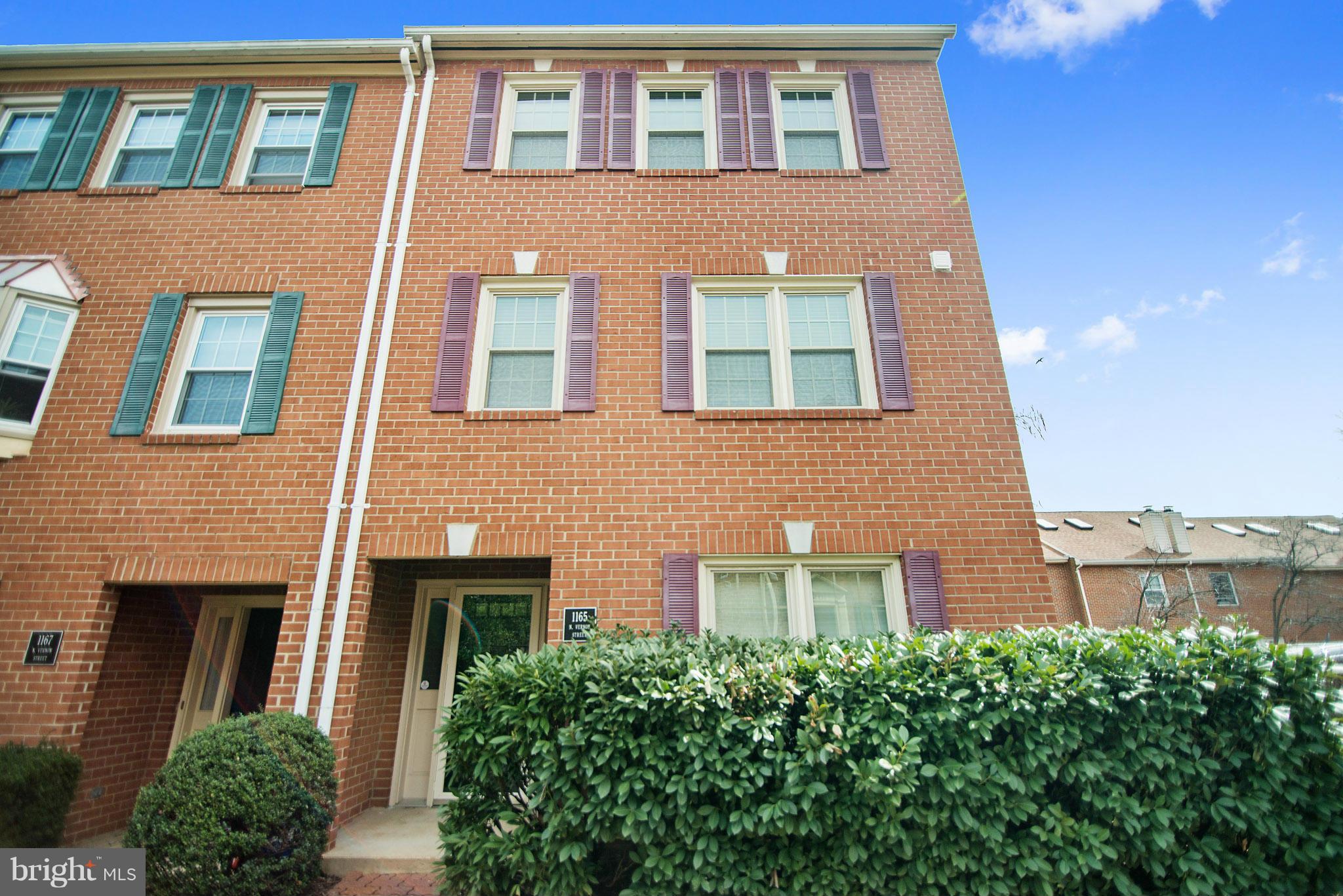 VERNON SQUARE - Residential