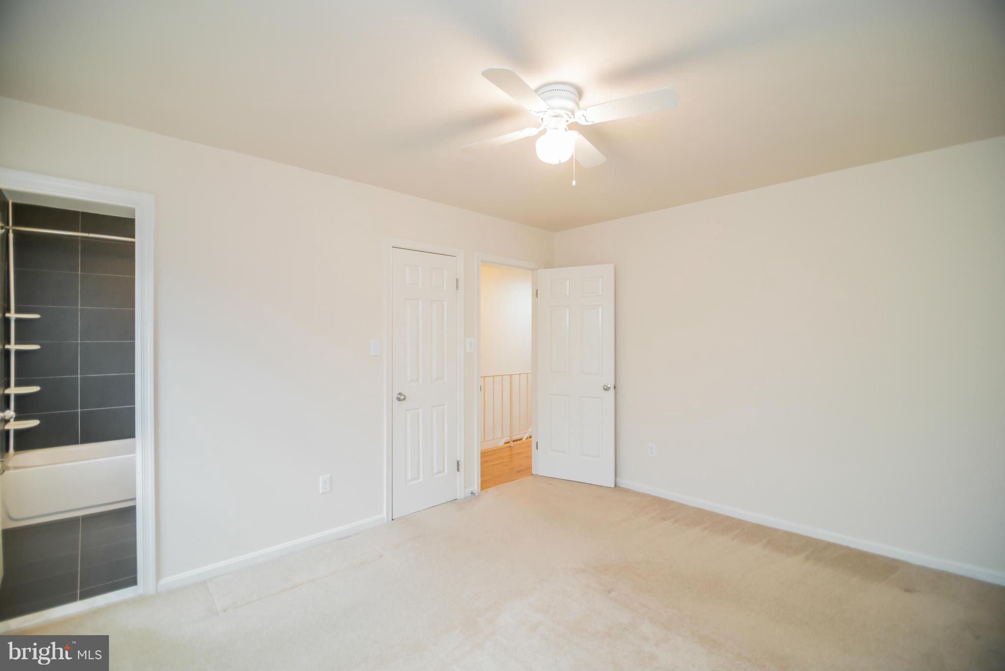 VERNON SQUARE - Residential