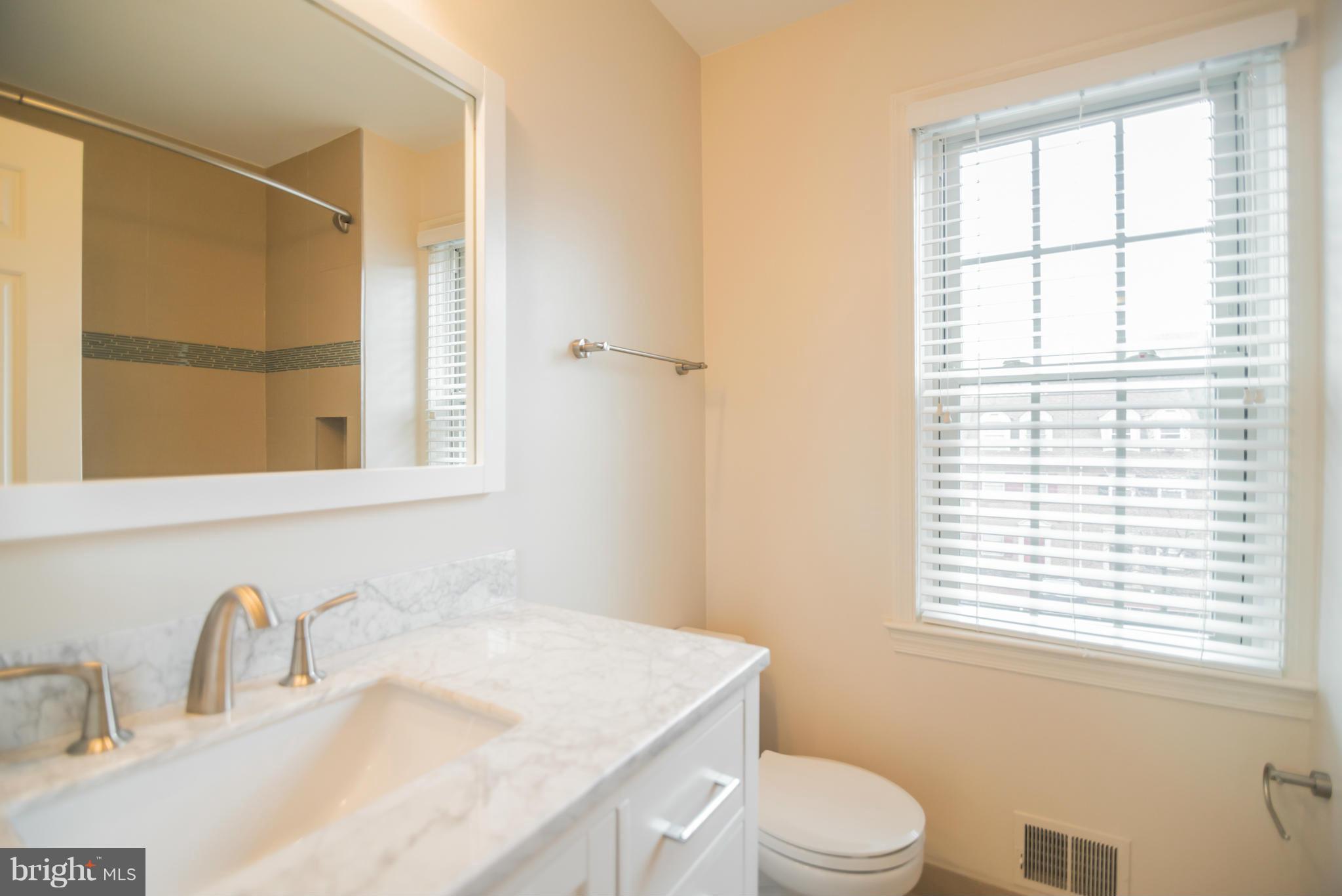 VERNON SQUARE - Residential