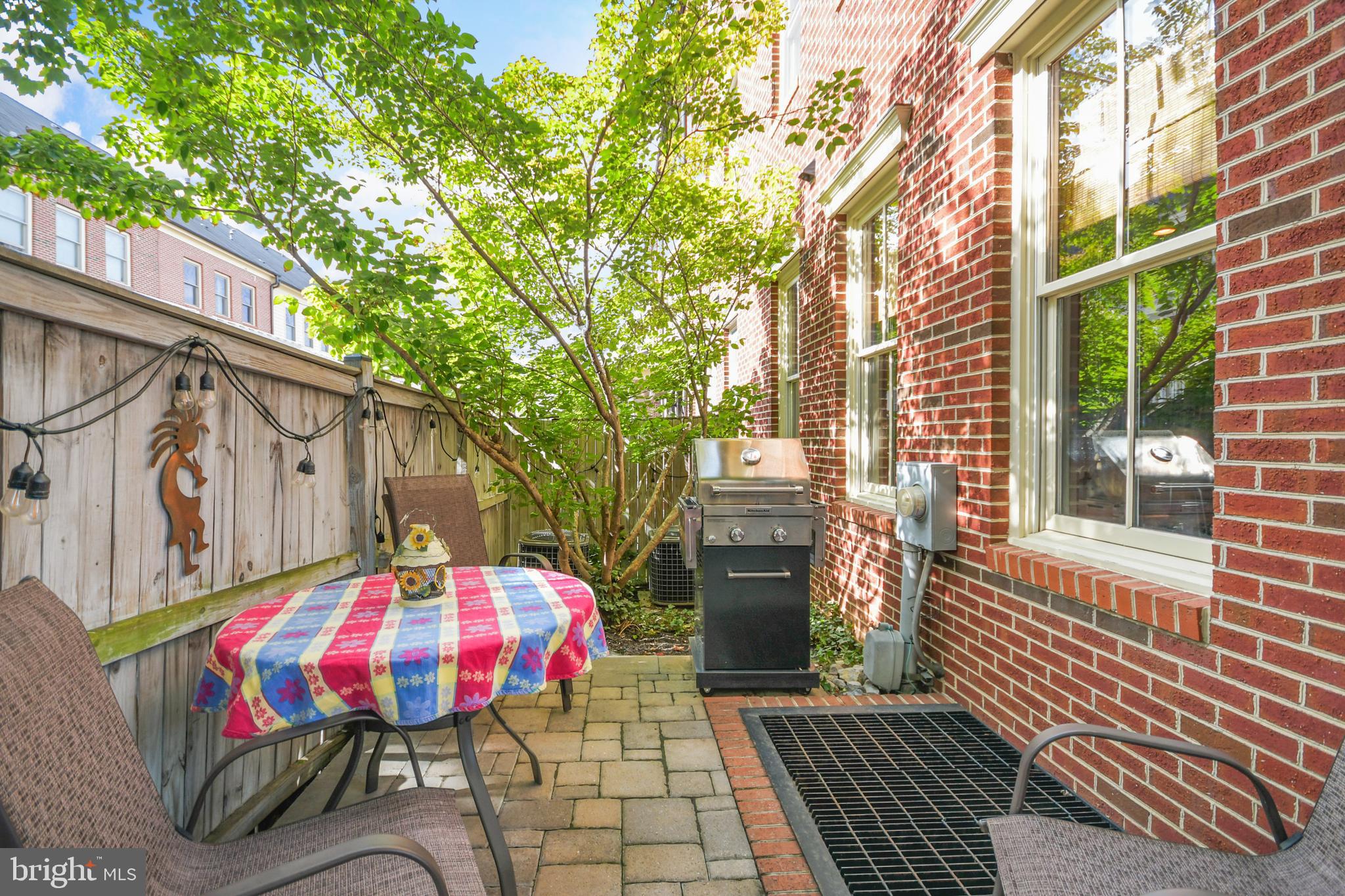 MAXWELL SQUARE - Residential