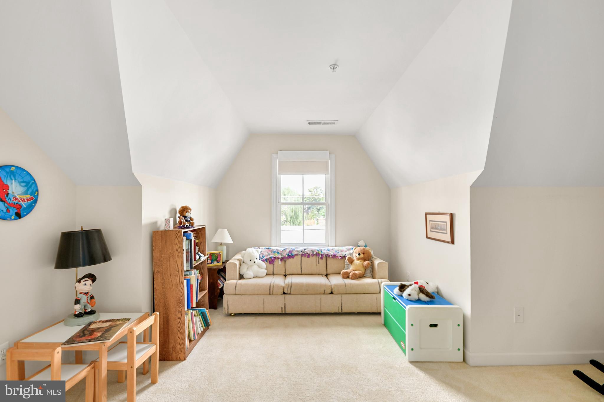 MAXWELL SQUARE - Residential