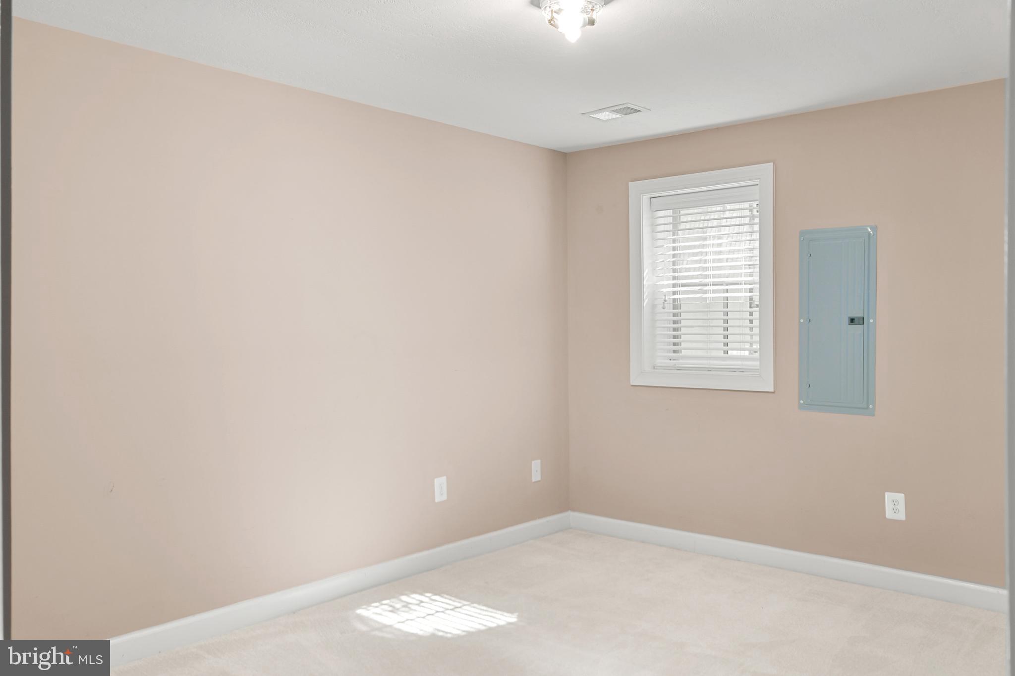 MAXWELL SQUARE - Residential