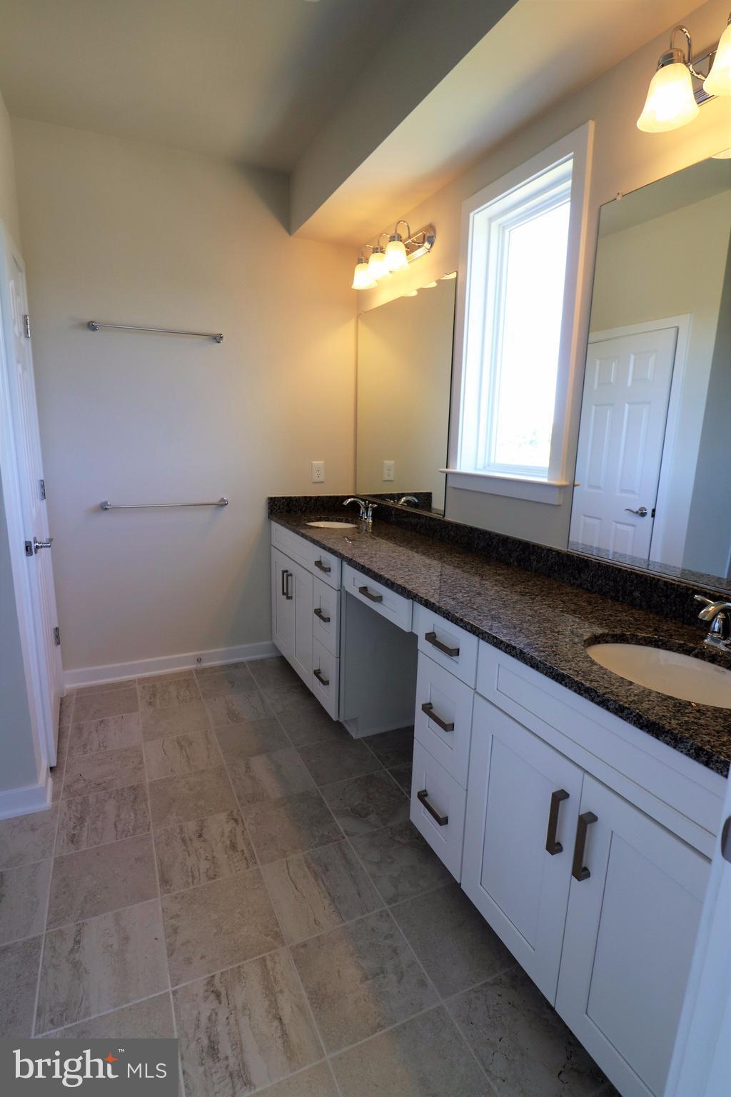 RIVER CREST - Residential Lease