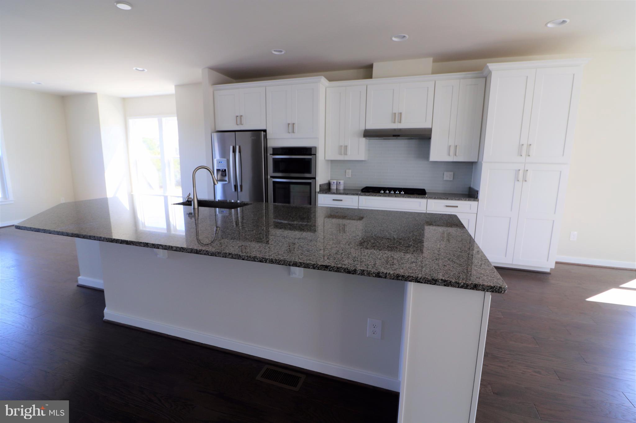 RIVER CREST - Residential Lease