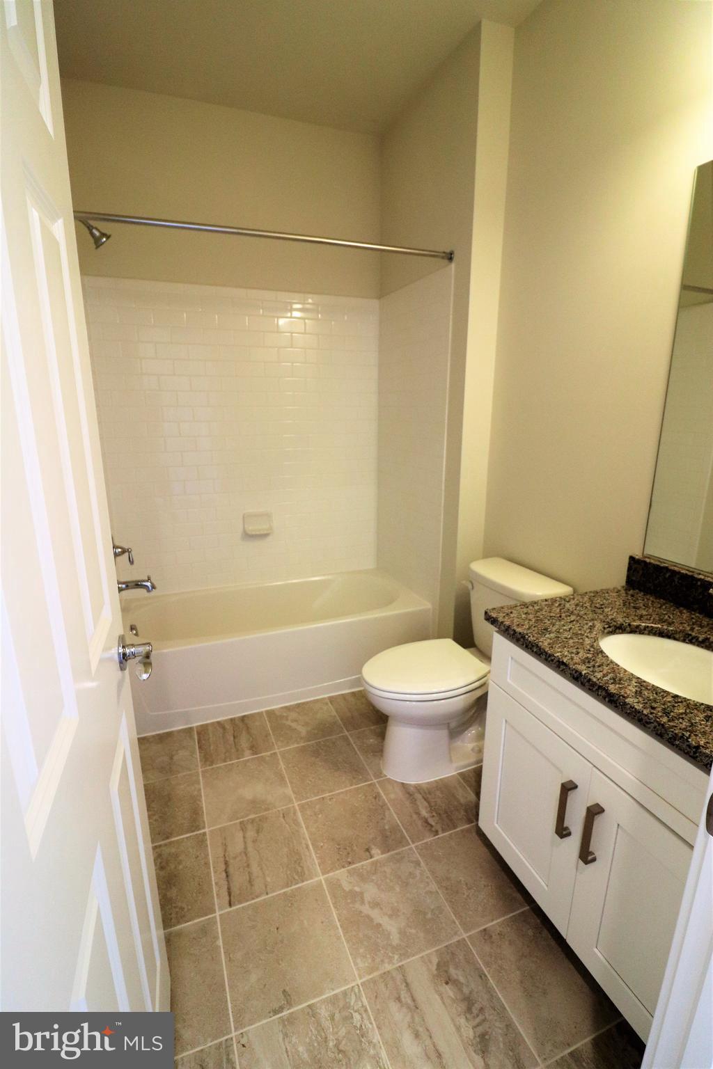 RIVER CREST - Residential Lease