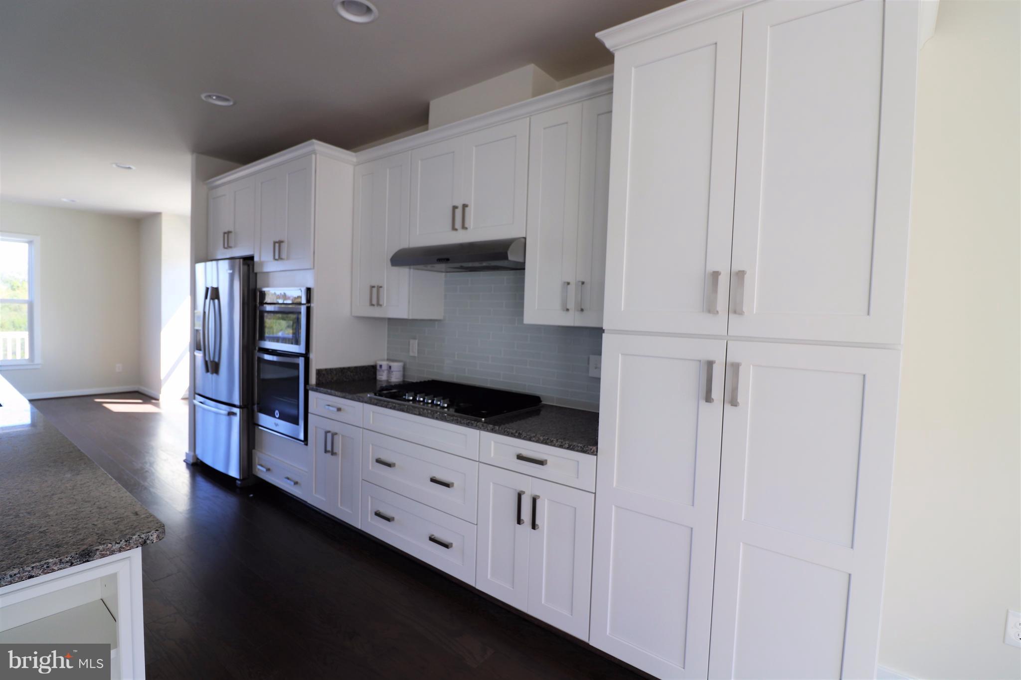 RIVER CREST - Residential Lease