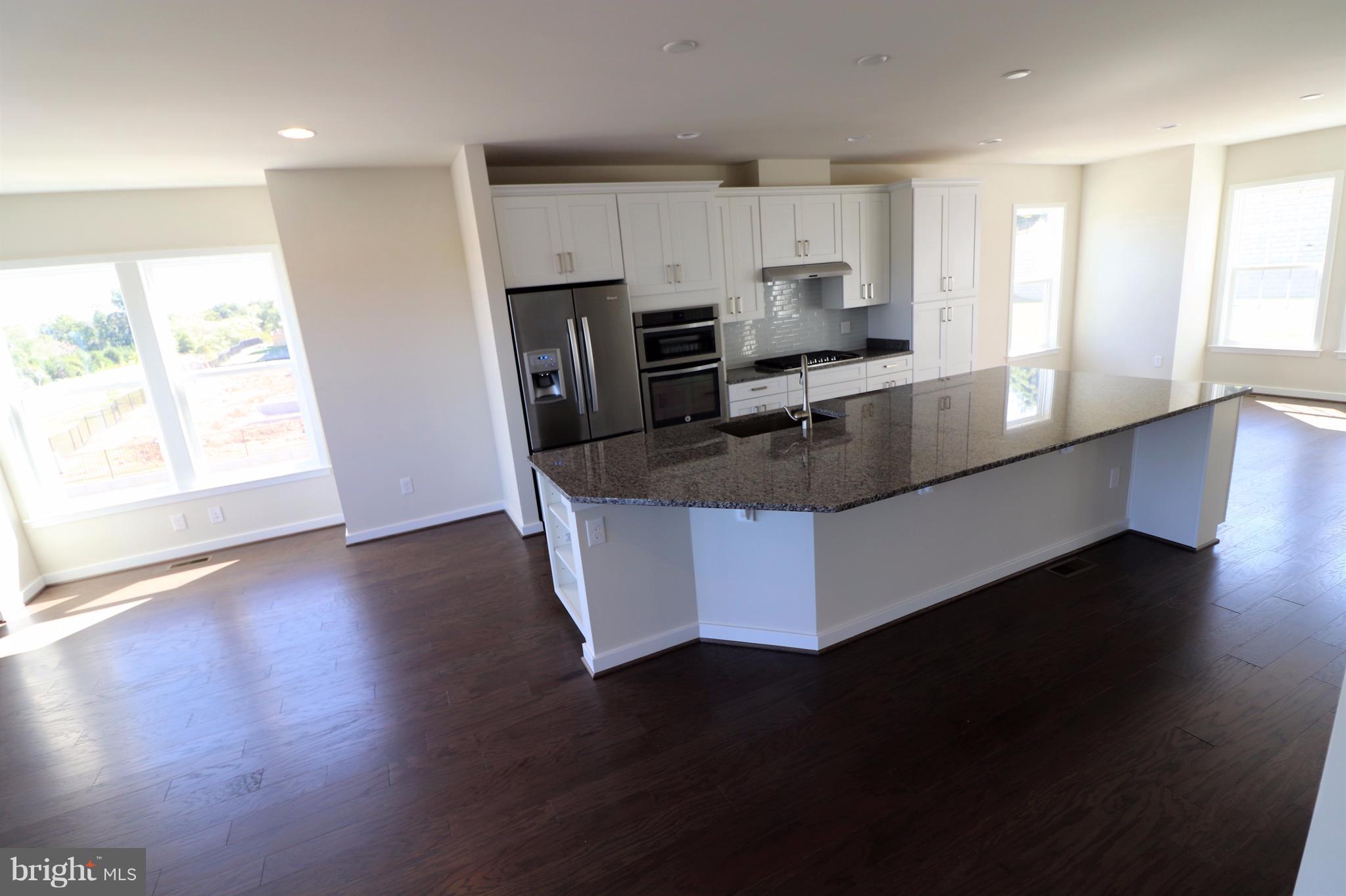 RIVER CREST - Residential Lease