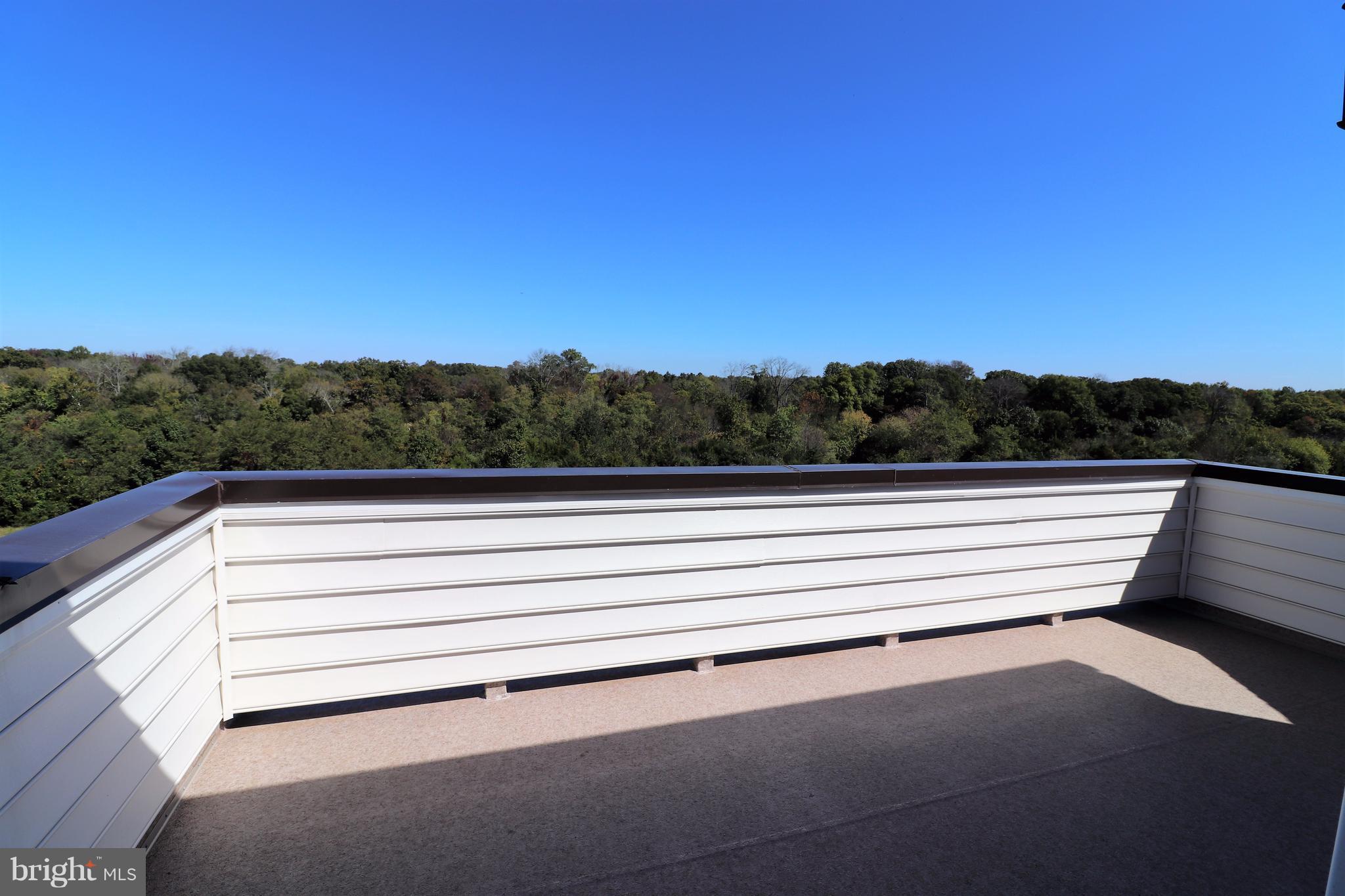 RIVER CREST - Residential Lease