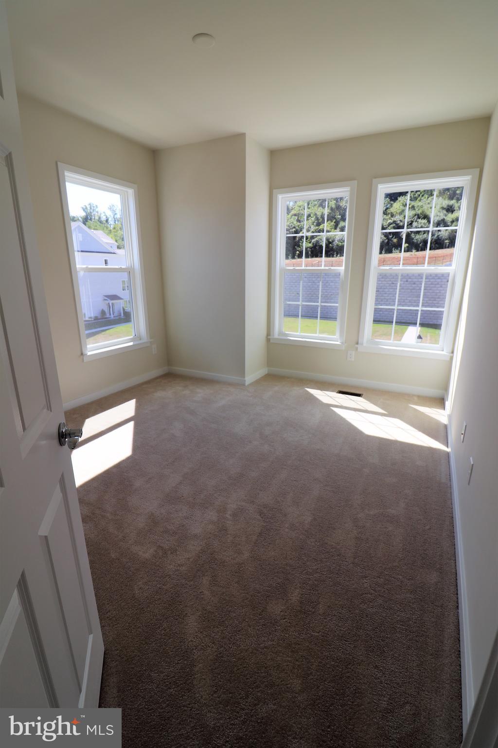 RIVER CREST - Residential Lease