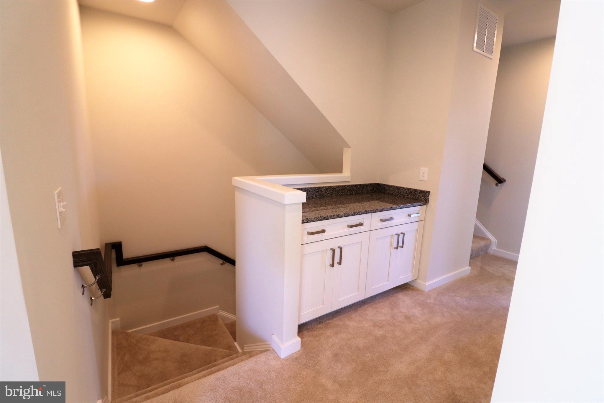 RIVER CREST - Residential Lease