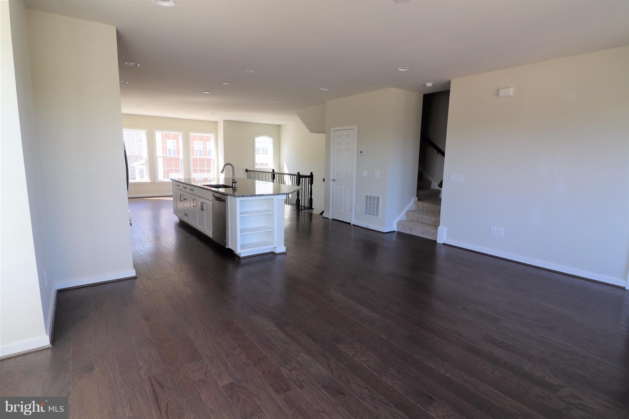 RIVER CREST - Residential Lease