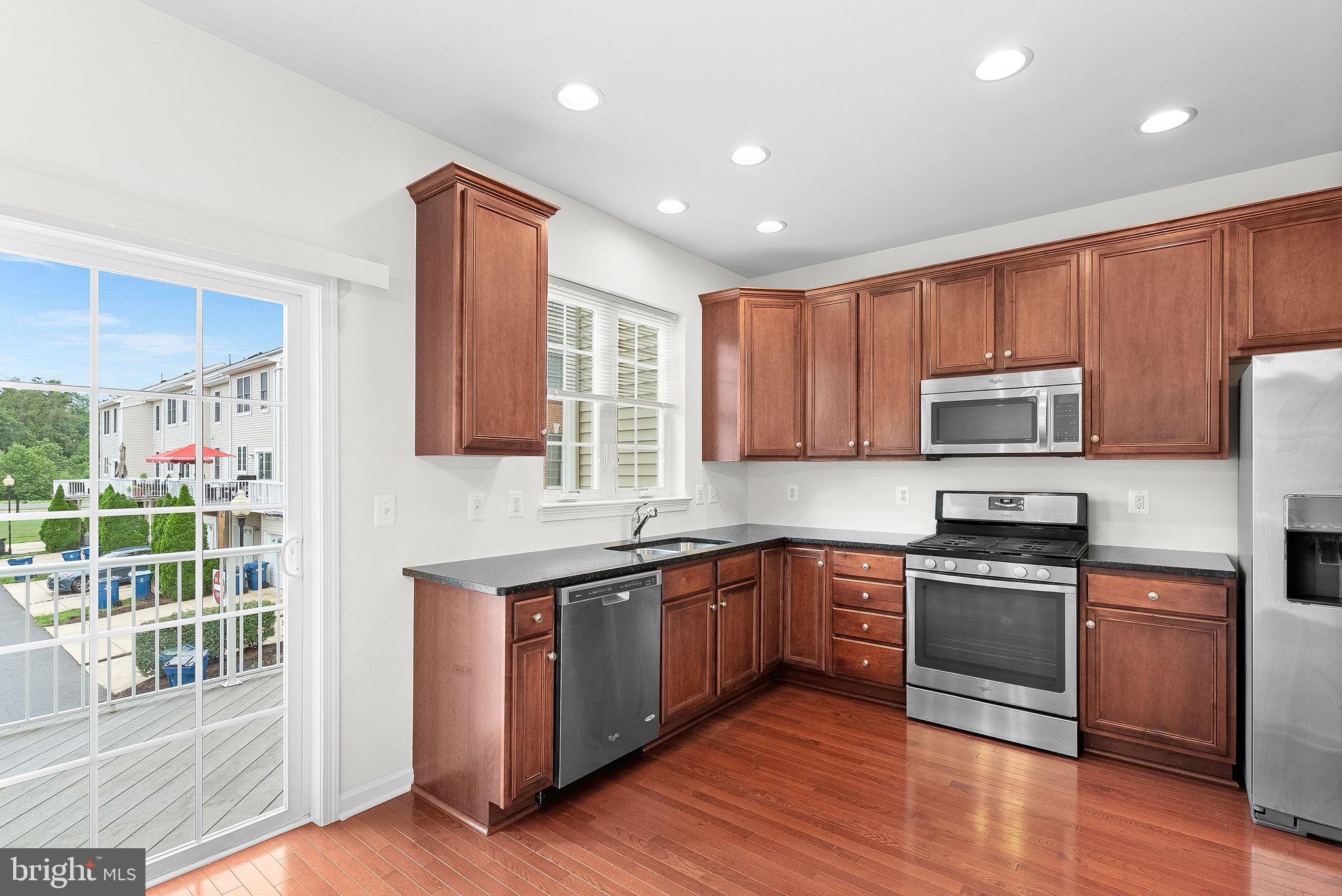 AMBERLEA AT SOUTH RIDING - Residential Lease