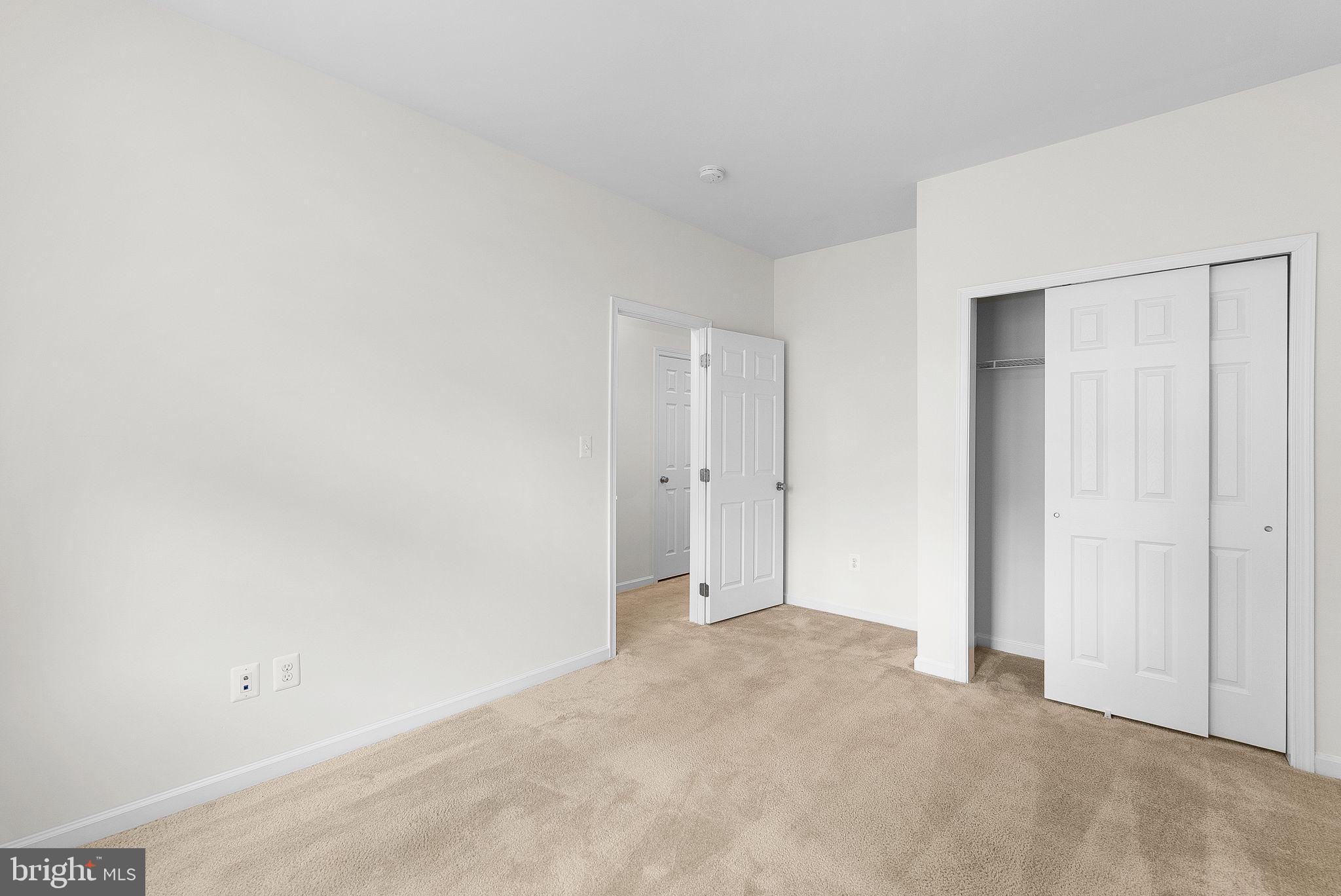 AMBERLEA AT SOUTH RIDING - Residential Lease