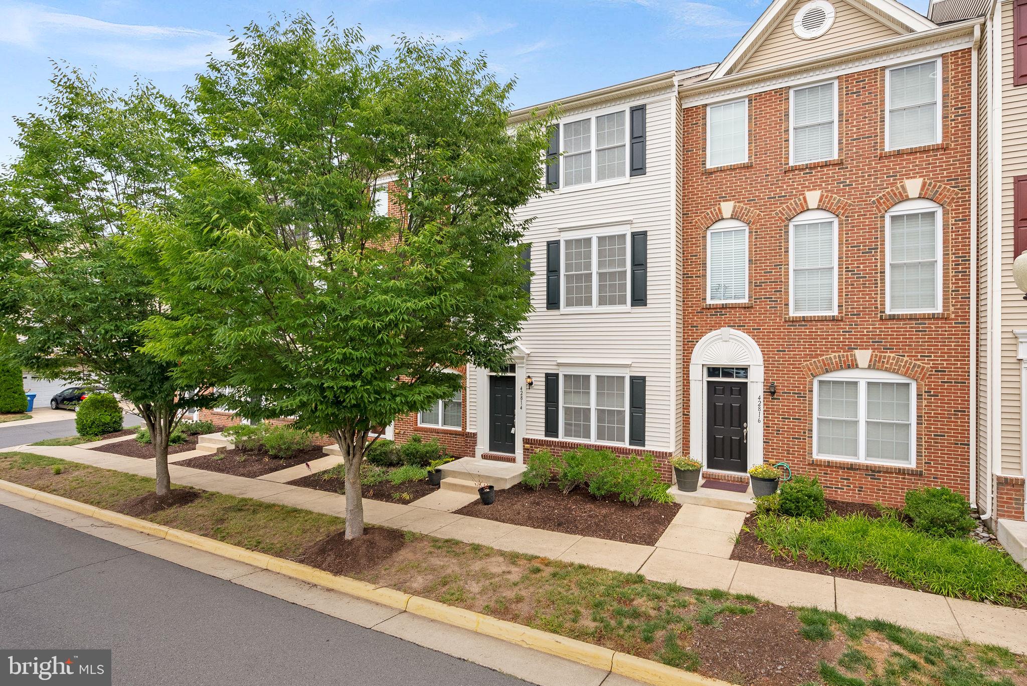 AMBERLEA AT SOUTH RIDING - Residential Lease