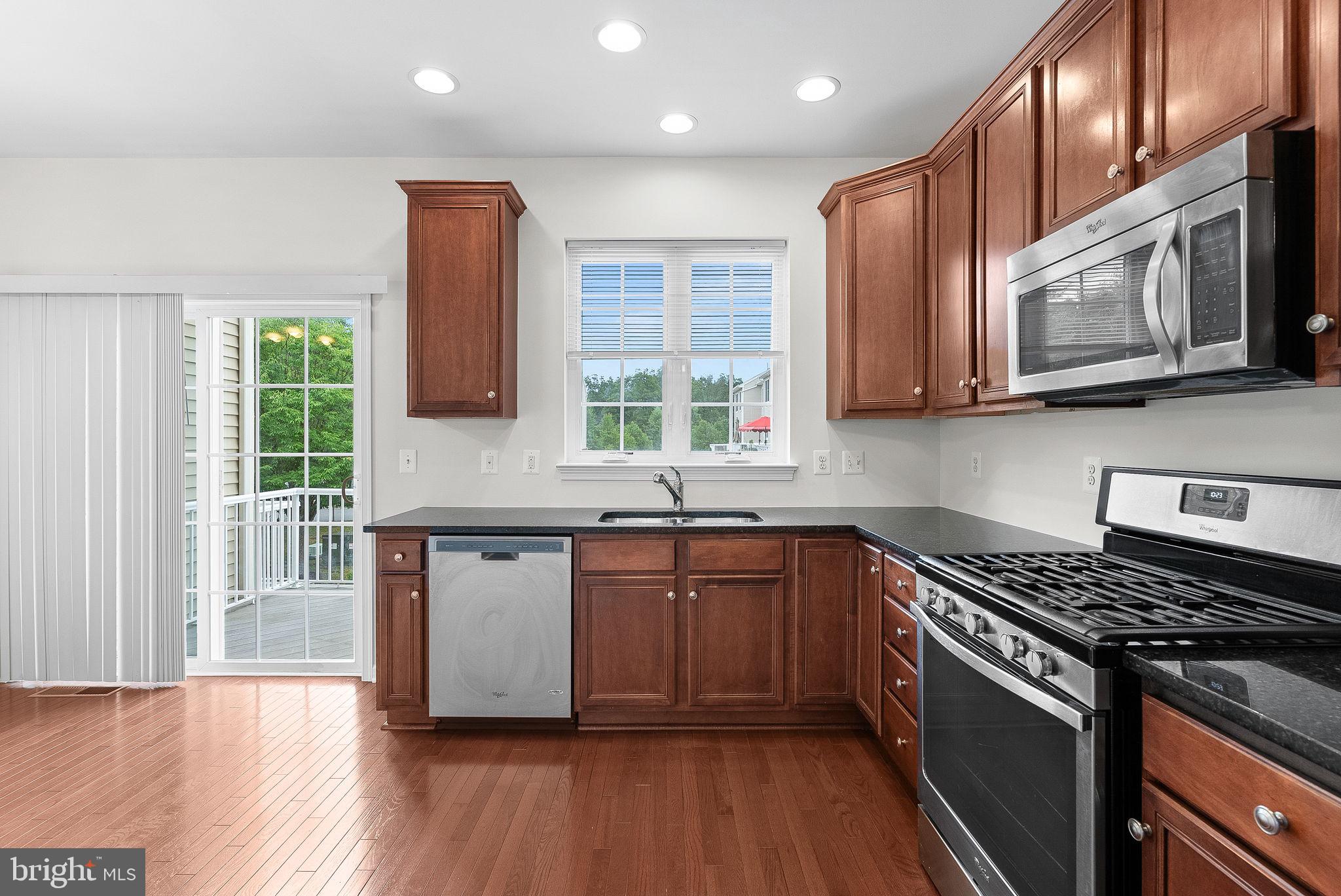 AMBERLEA AT SOUTH RIDING - Residential Lease