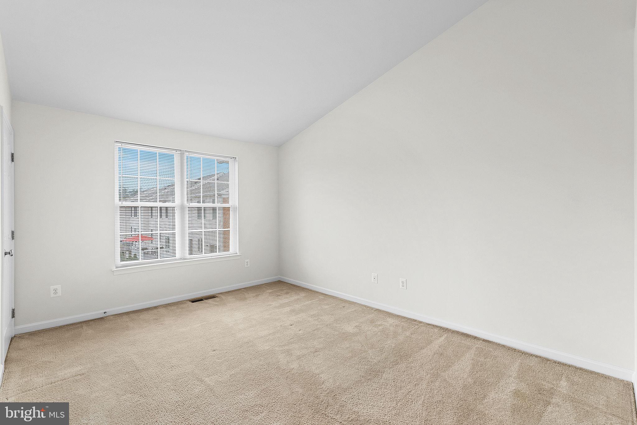 AMBERLEA AT SOUTH RIDING - Residential Lease