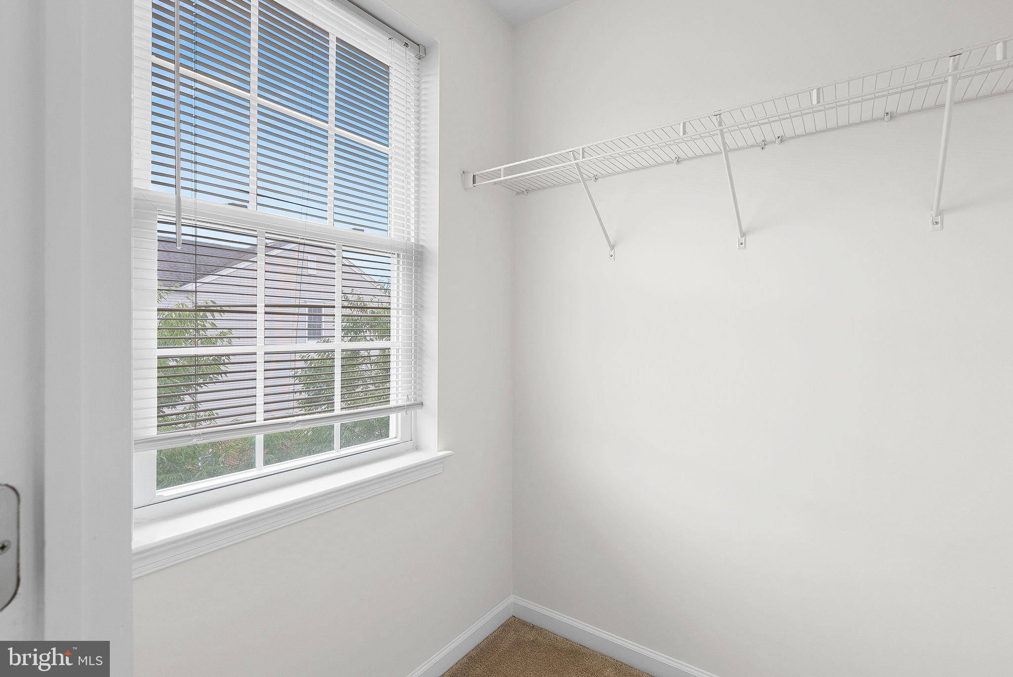 AMBERLEA AT SOUTH RIDING - Residential Lease