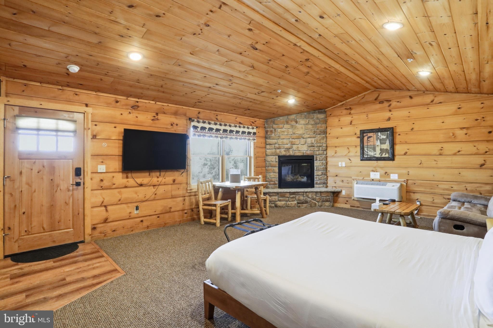 THE LODGES AT SUNSET VILLAGE - Residential
