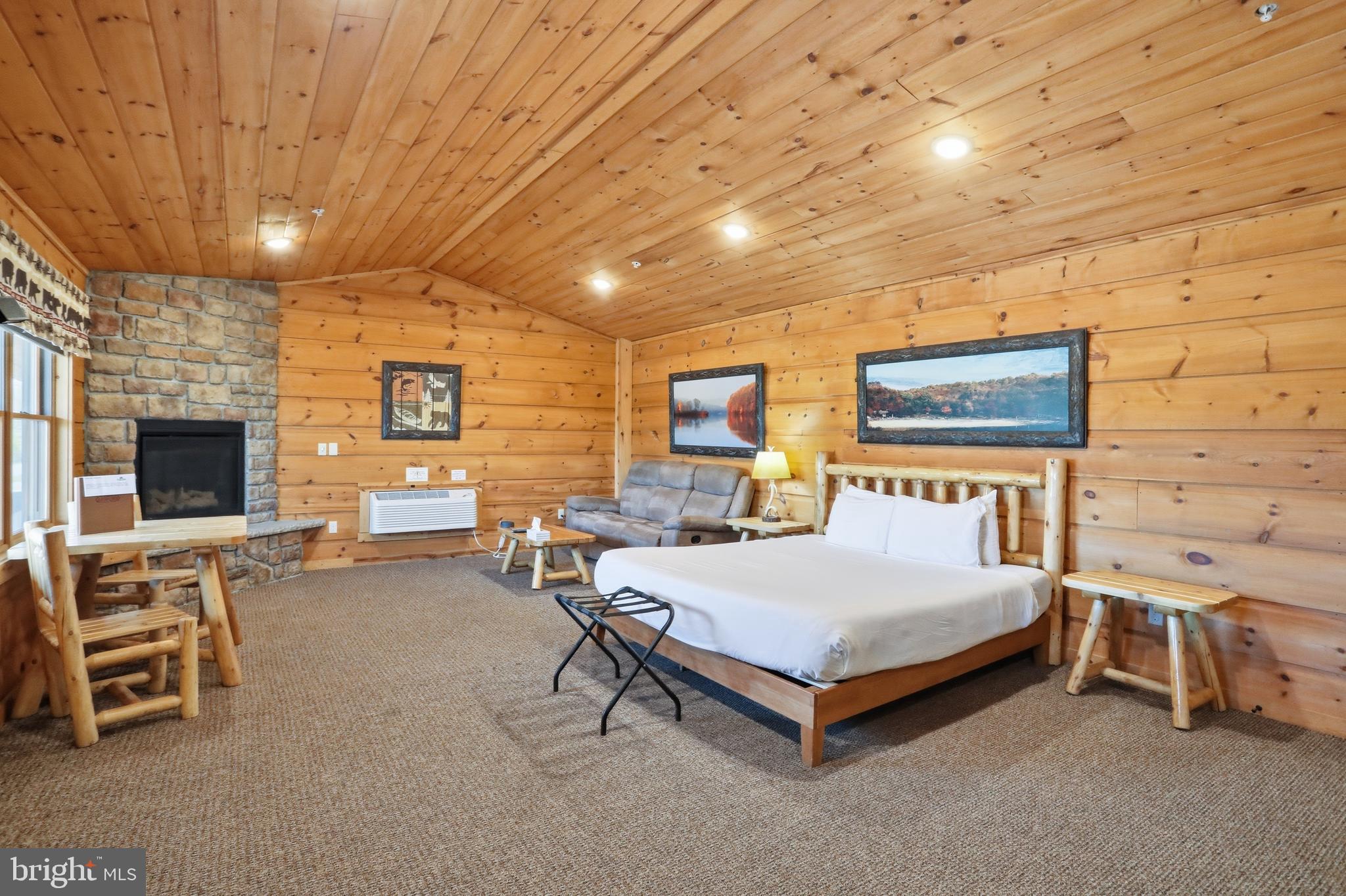 THE LODGES AT SUNSET VILLAGE - Residential
