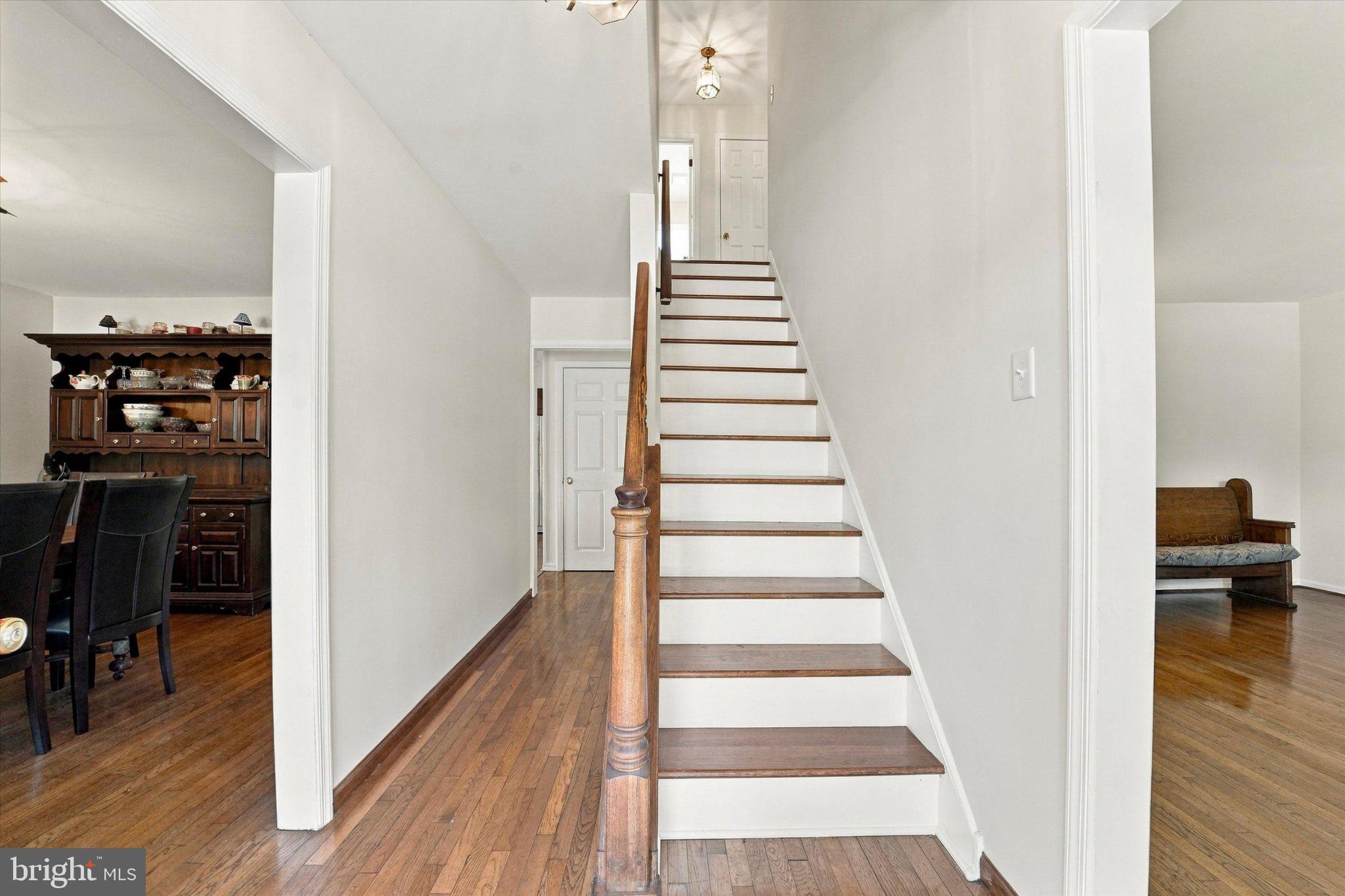 1814 LYNNEWOOD DRIVE