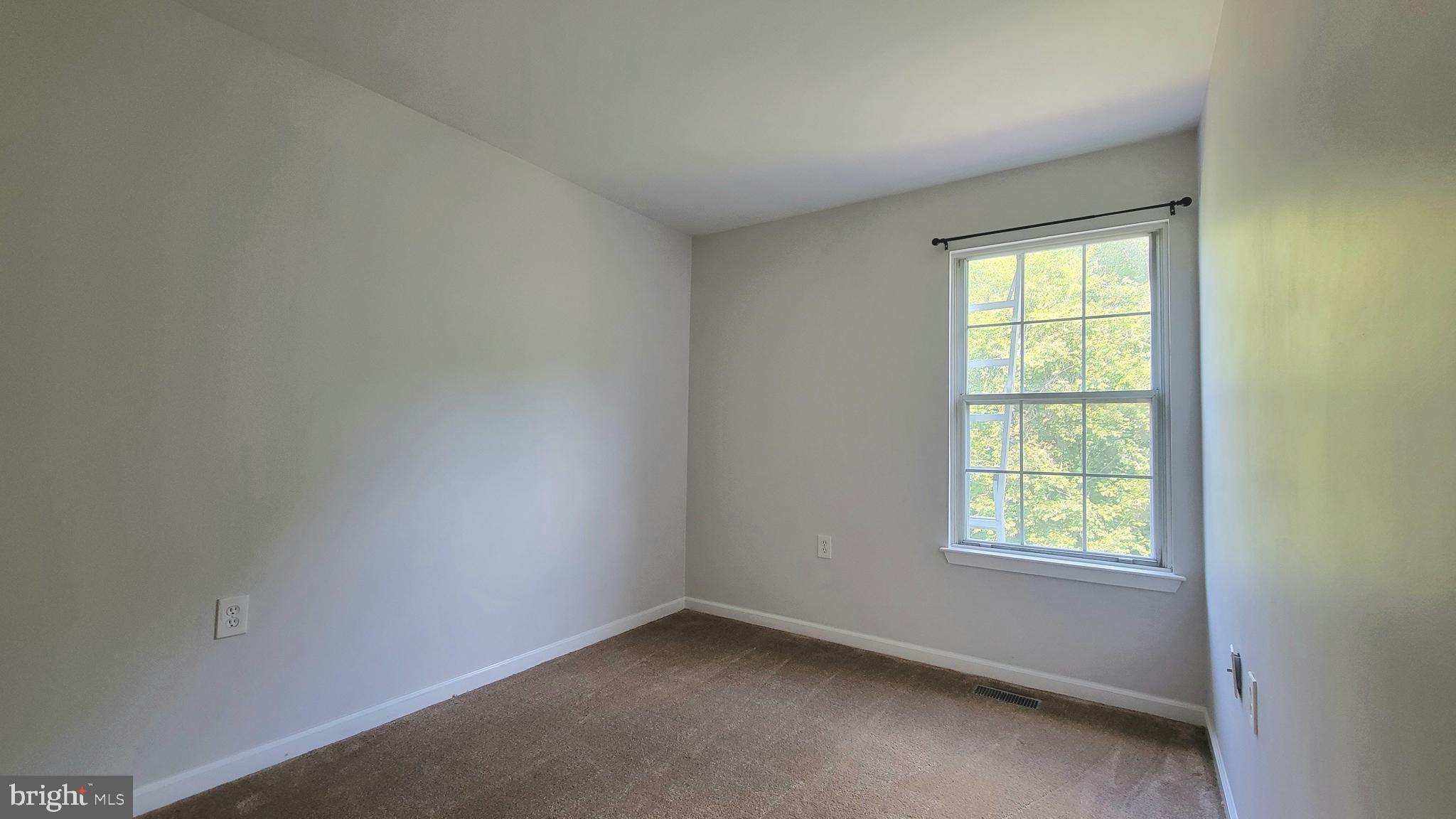 LAKE RIDGE - Residential Lease