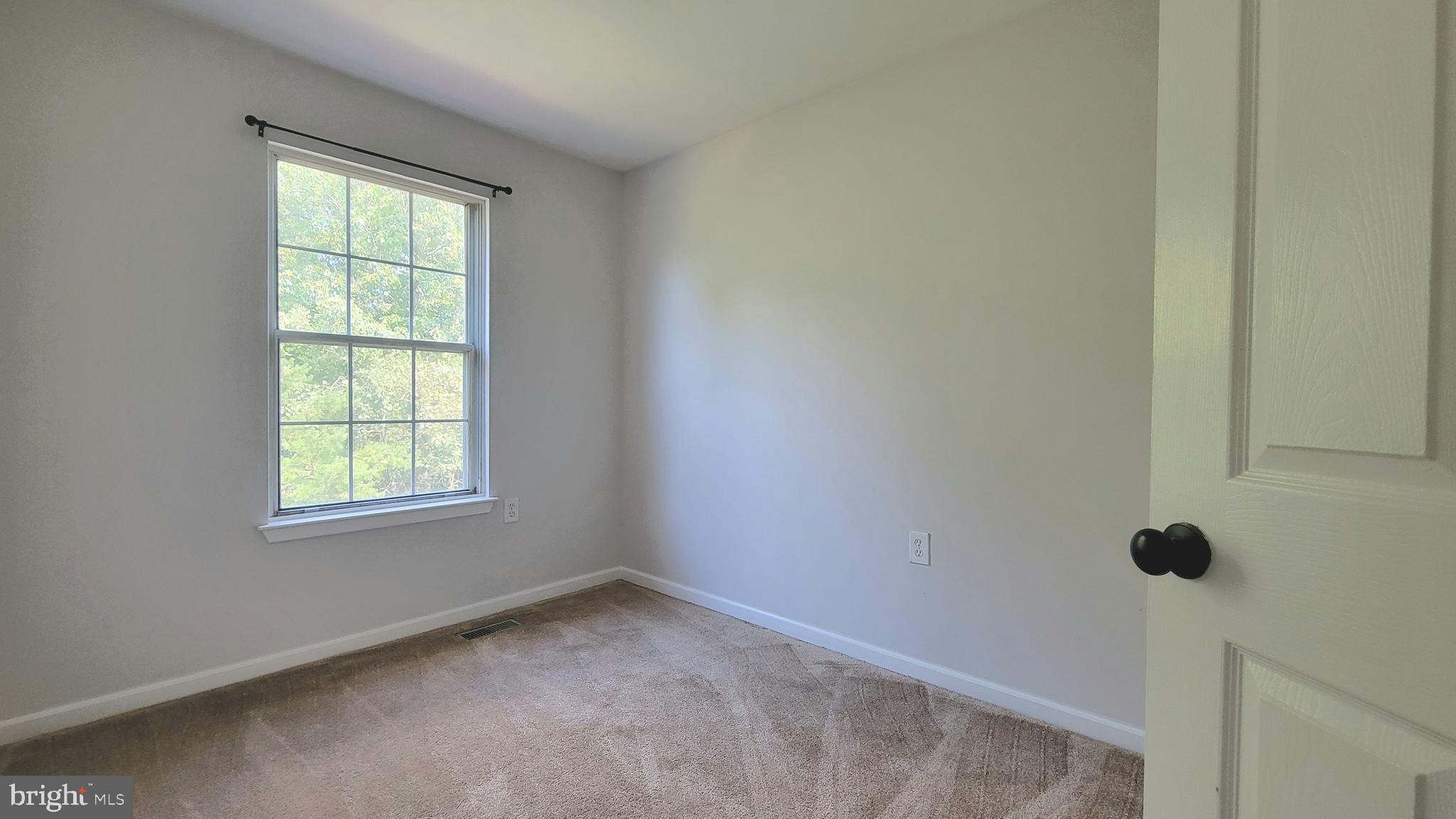 LAKE RIDGE - Residential Lease