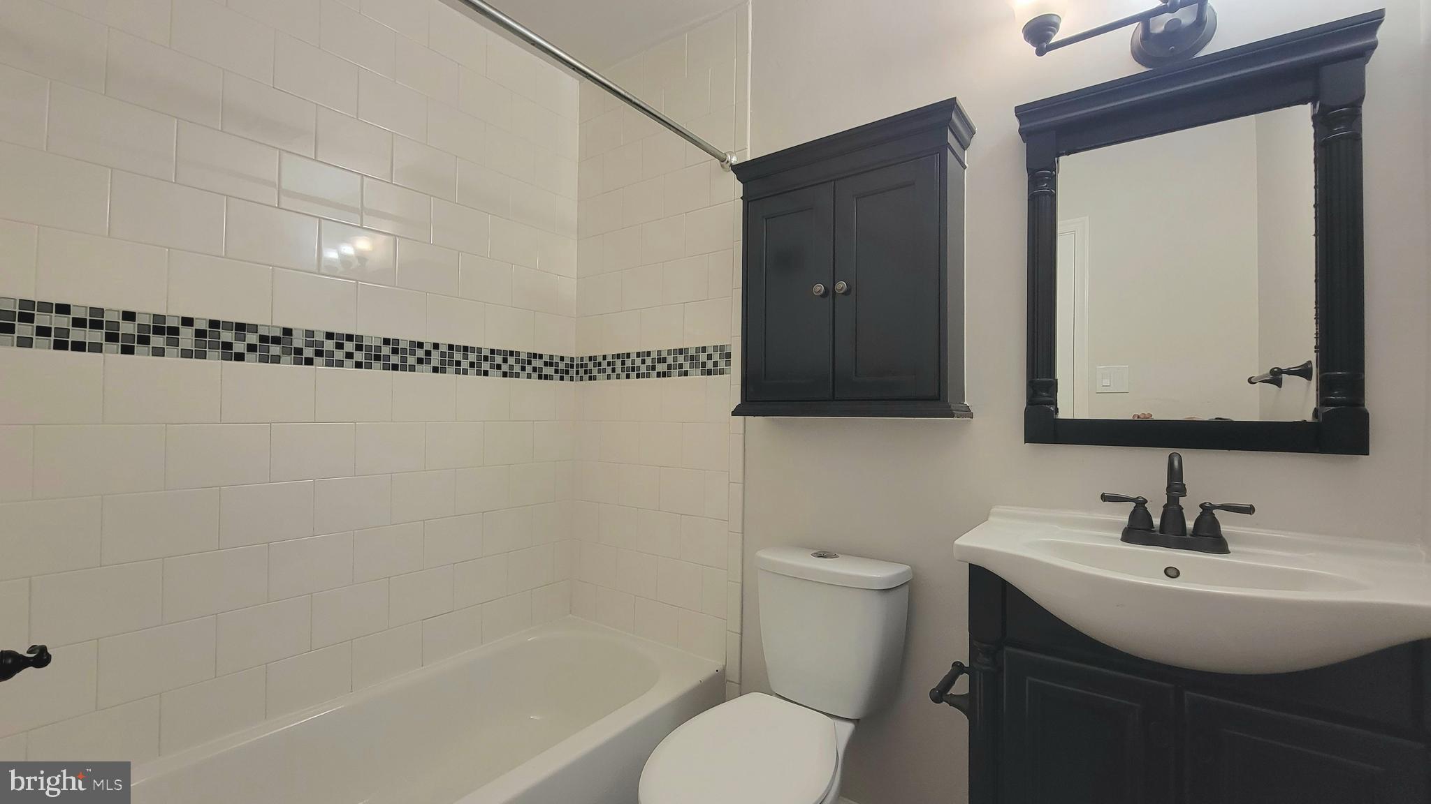 LAKE RIDGE - Residential Lease