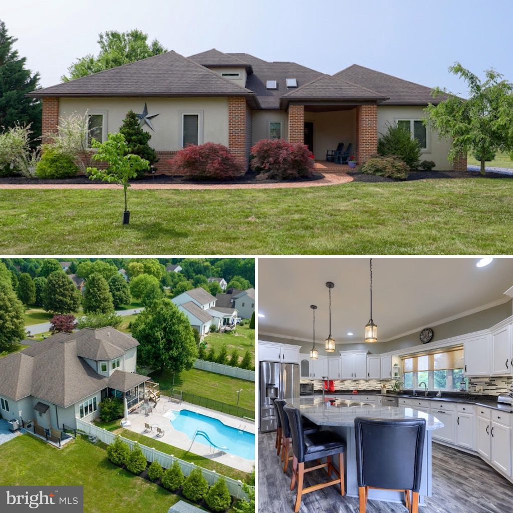 Photo of 23 FARMINGTON WAY, NEW PROVIDENCE, PA 17560 (MLS # PALA2036448)