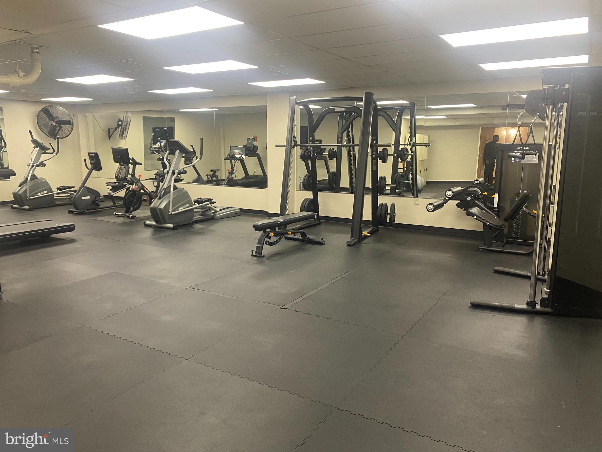 4600 DUKE - Residential Lease