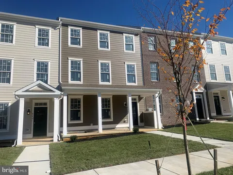 MLS: DENC2077042
