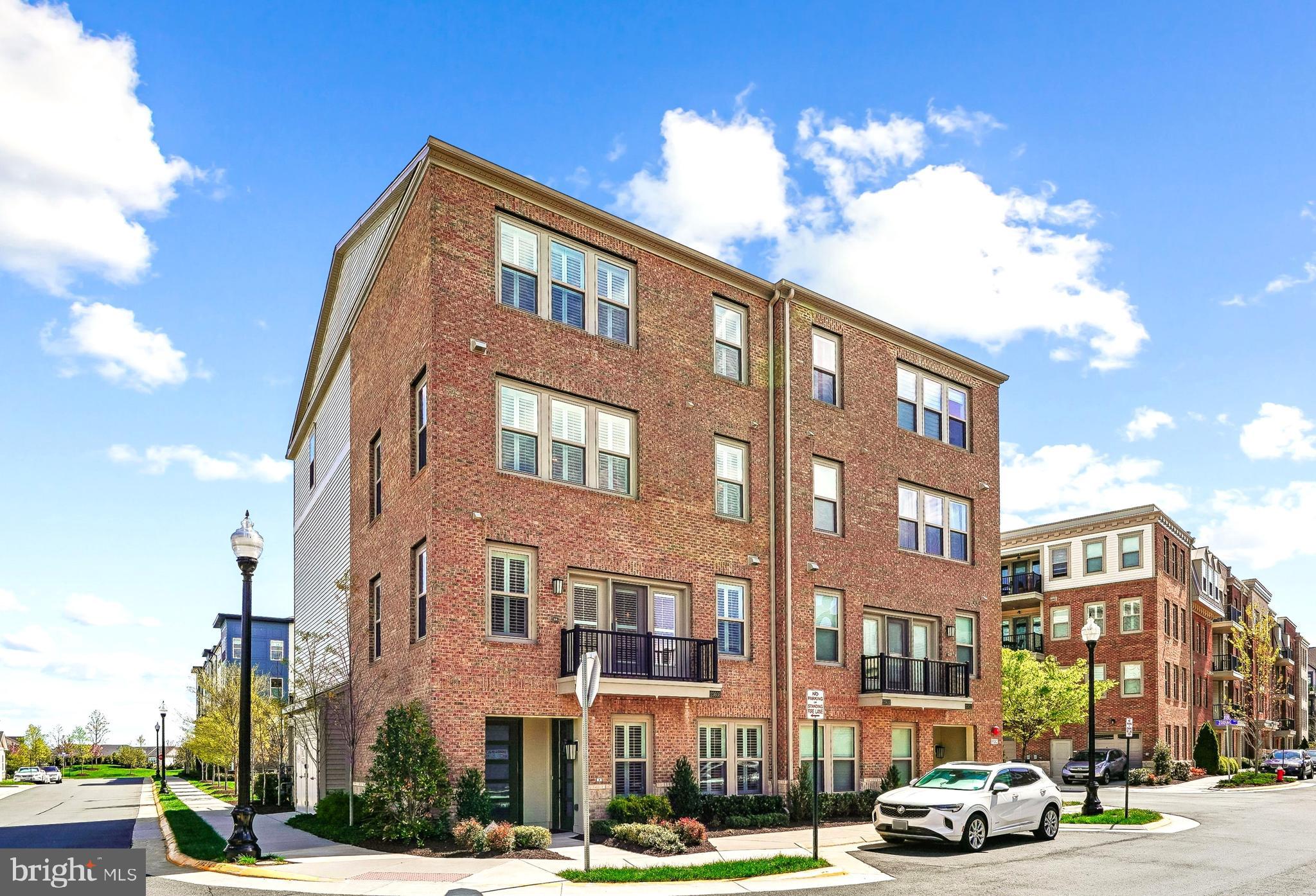 BIRCHWOOD AT BRAMBLETON - Residential