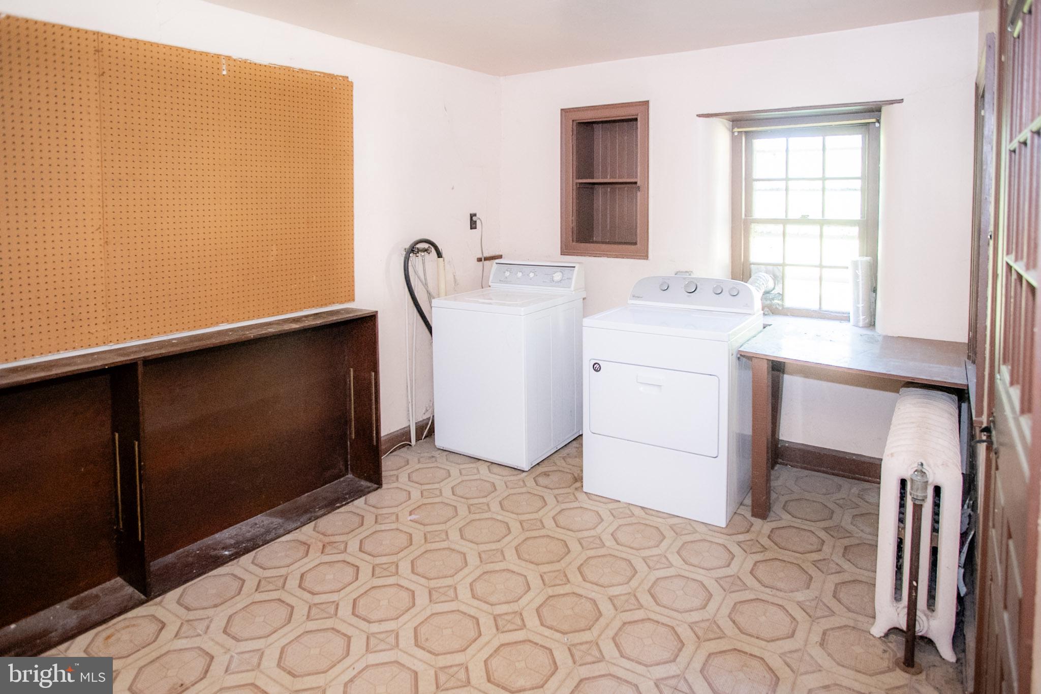 LEOPARD FARMS - Residential