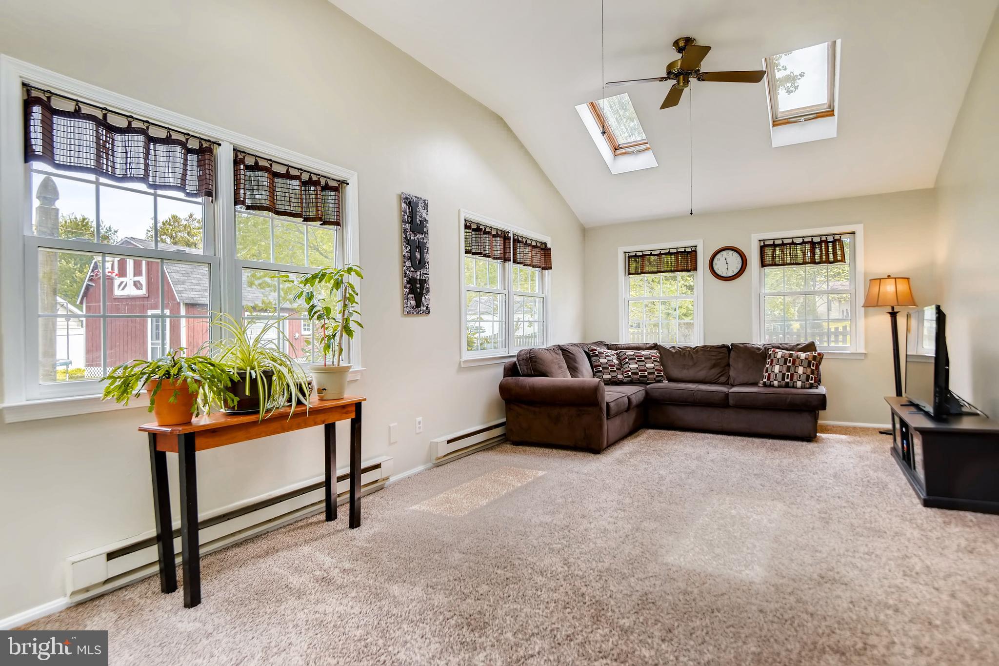 NEW CUT FARMS - Residential