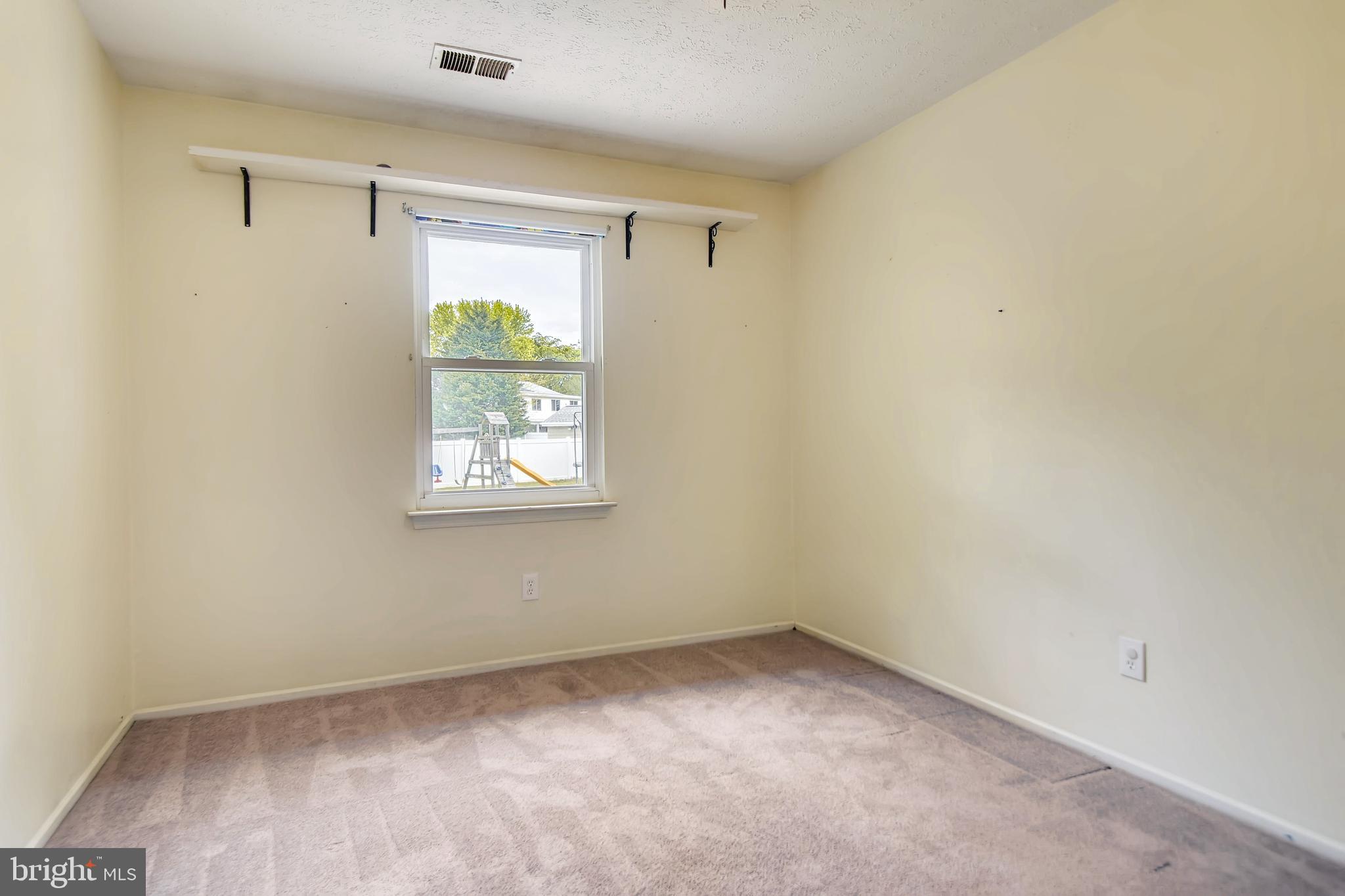 NEW CUT FARMS - Residential